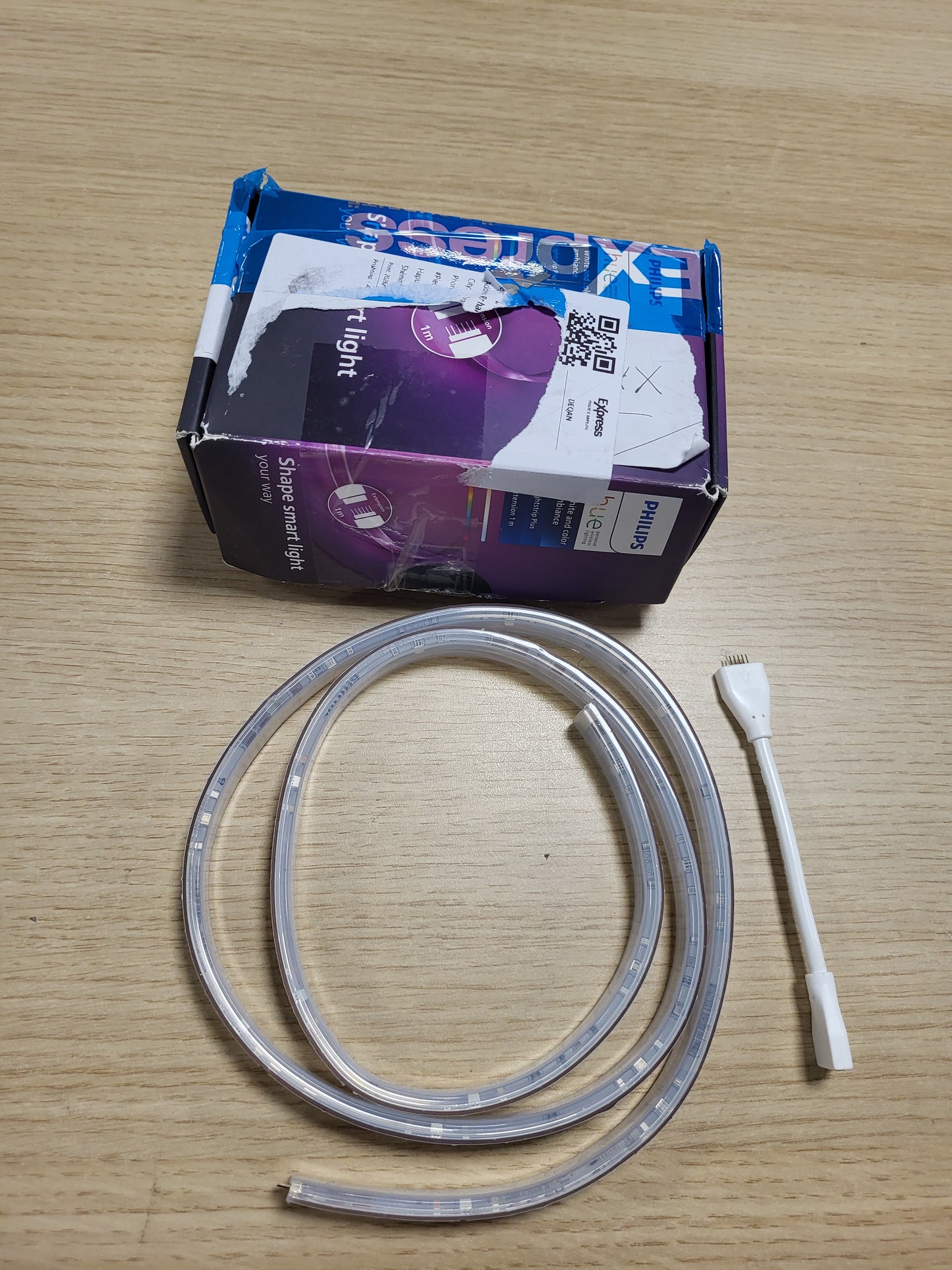 222632 - PHILIPS Hue White & Color Ambiance Lightstrip Plus Extension, 1 m, shirit LED i errësueshëm, 16 milionë ngjyra, kontroll inteligjent