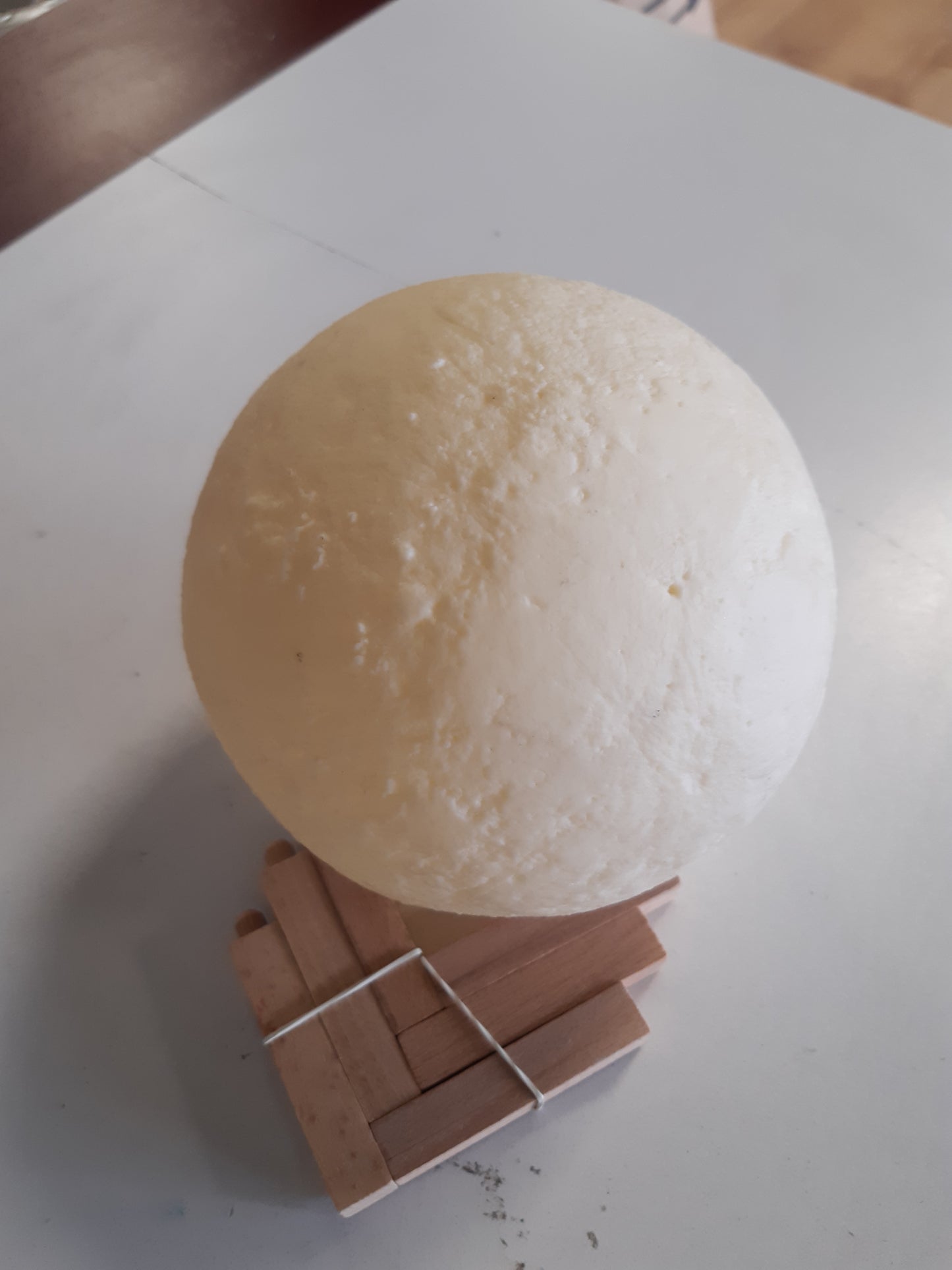 184579 - UTEN Llambë Hëne 3D LED e Natës me Diametër 15cm, Lidhje me 2 Ngjyra për të Zgjedhur dhe Intensitet, Përshtatet për Dhomë Gjumi, Dhomë Ndenjeje, Kafe-Bar, Dhuratë për Ditën e Shën Valentinit
