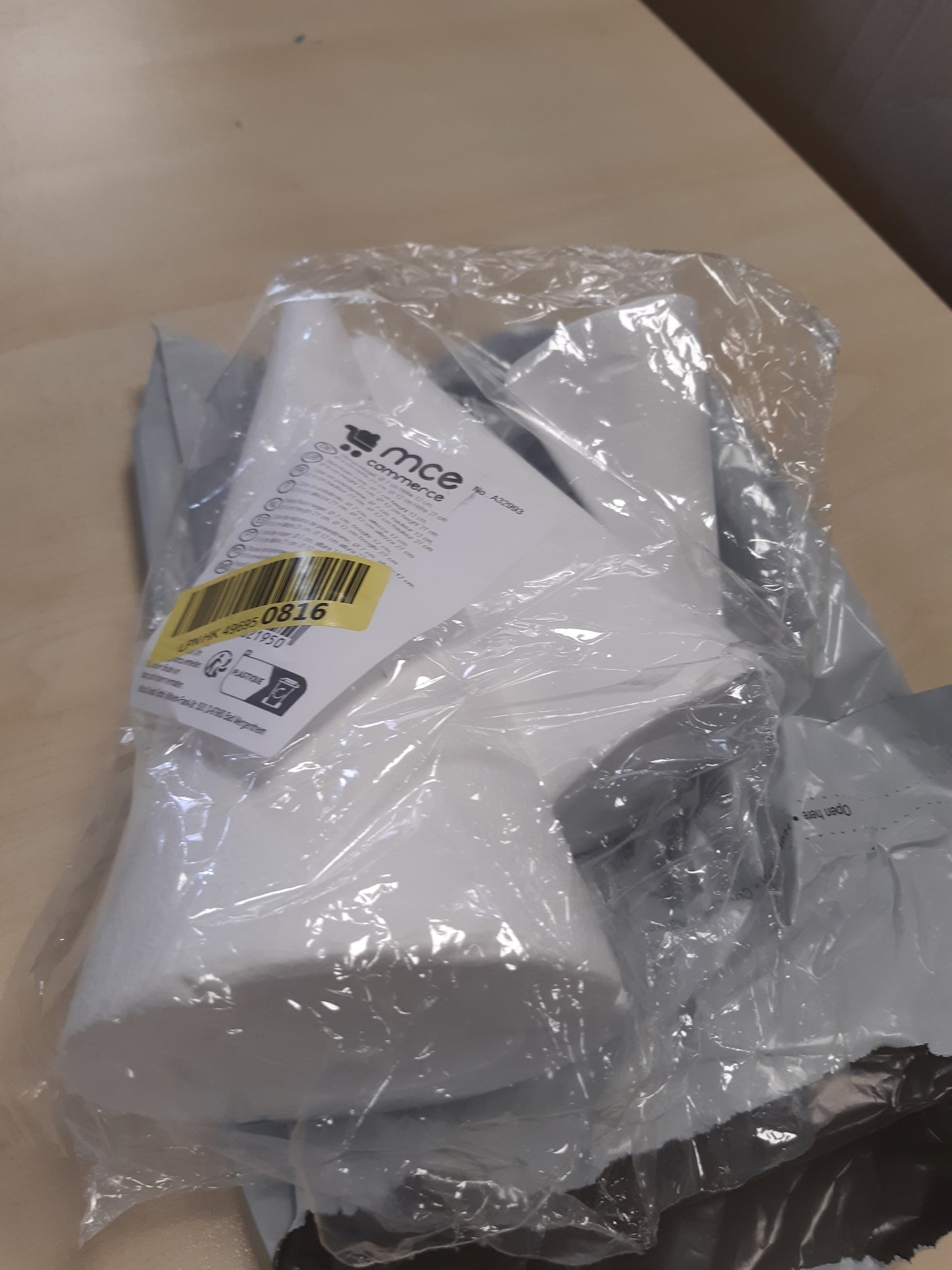 211489 - CRAFT ART - Kone Artizanale prej Stiropori për Dekorime, të Bardha, Ø 7 cm Lartësi 12 cm, Ø 9 cm Lartësi 21 cm, Ø 12 cm Lartësi 27 cm