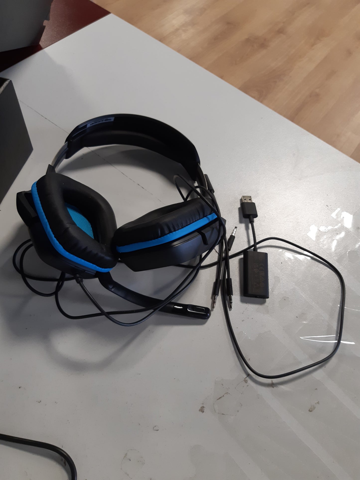 267862 - LOGITECH Kabllo për lojëra G G432 Cuffie, audio surround 7.1, DTS: x 2.0, drajver 50 mm, prizë USB 3.5 mm, mikrofon me flip-to-mute, lidhje, PC/Mac/Xbox One/PS4/Nintendo Switch, Nero/Blu