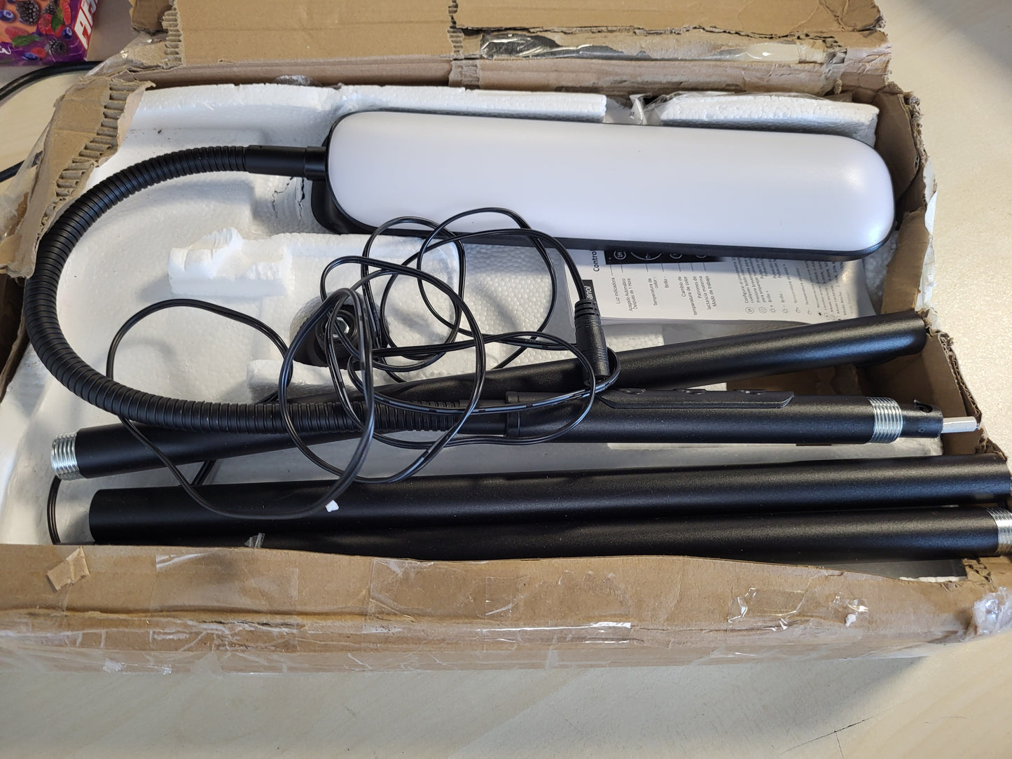 221637 - LLAMBË Dyshemeje LED 18W 2200LM, me telekomandë, kontroll me prekje, temperaturë ngjyre, shkëlqim linear i rregullueshëm, kohëmatës 1-orësh