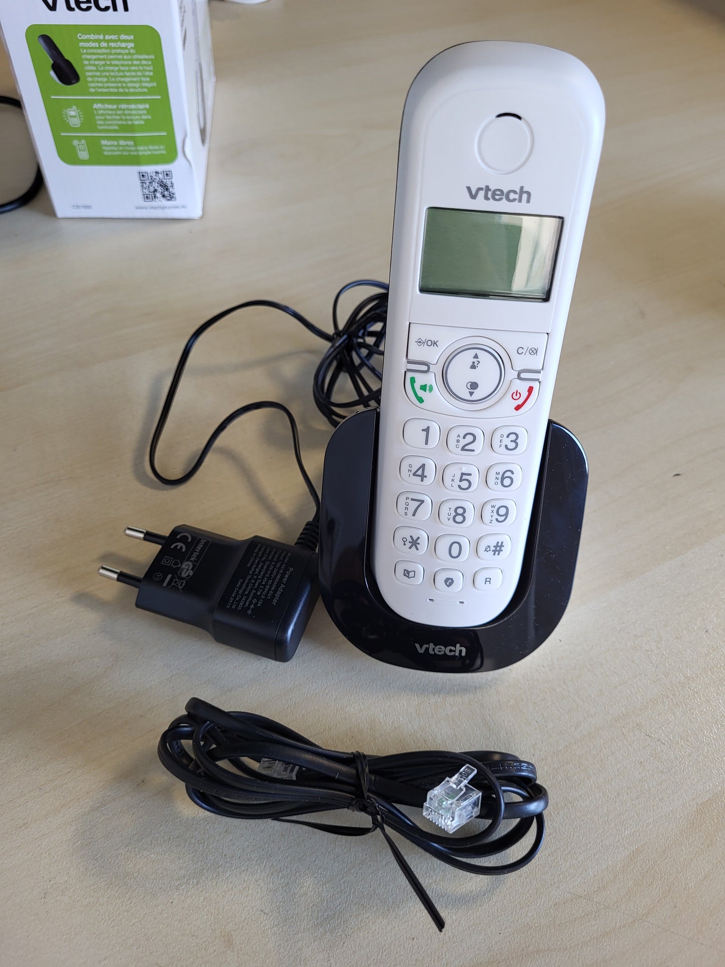 266752 - VTECH Telefon pa tel DECT CS1500, karikim të dyfishtë, bllokim thirrjesh, identifikim thirrësi, altoparlant pa duar, ekran me ndriçim nga prapa