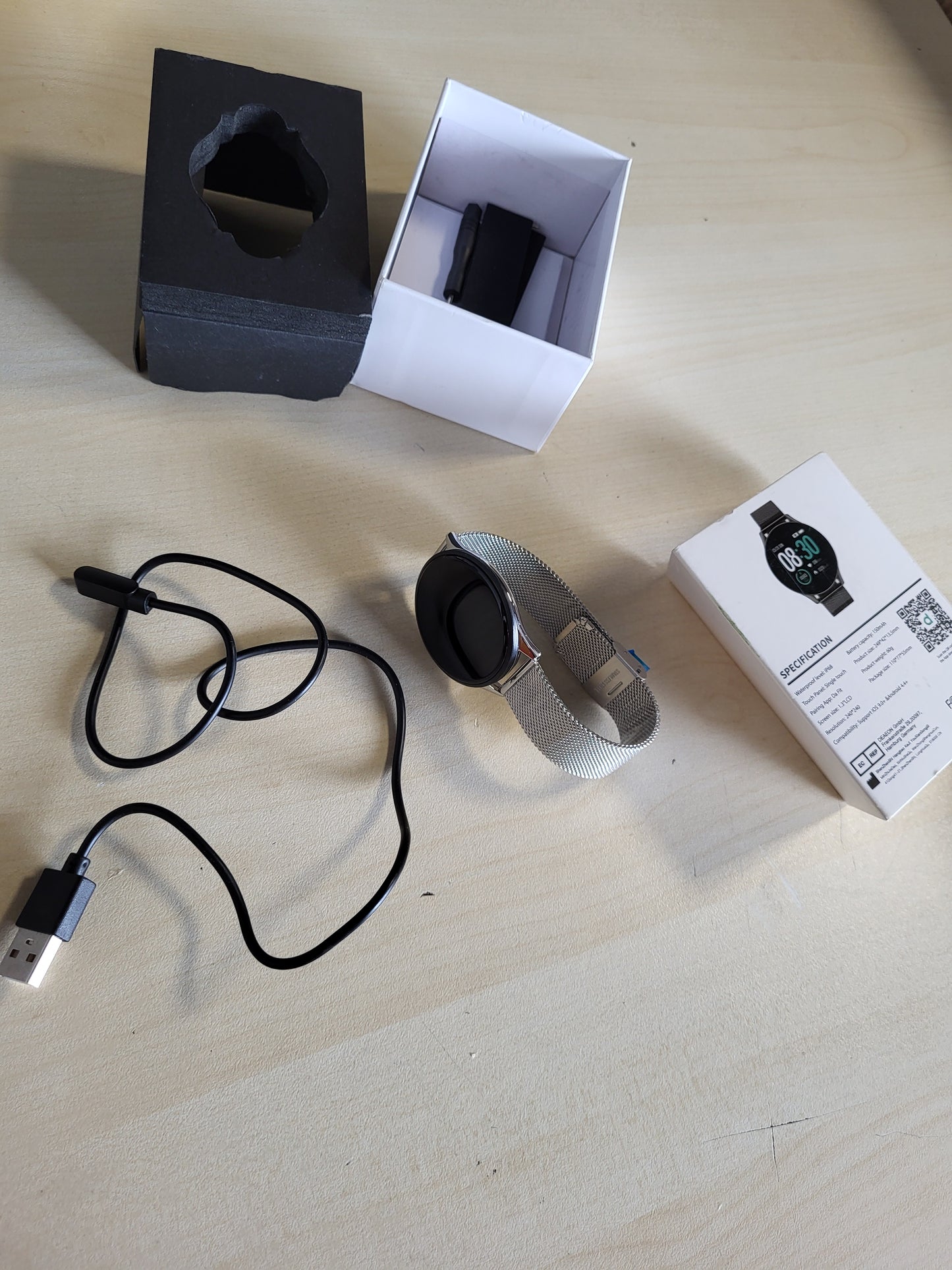 269294 - HopoFit Orë inteligjente për gra dhe burra, Gjurmues fitnesi me 9 mënyra sportive, Ekran me prekje 1.3", Monitor i rrahjeve të zemrës, Monitor i gjumit, Kronometër, Rezistent ndaj ujit, Pedometër, I pajtueshëm me Android dhe iOS (Argjend)