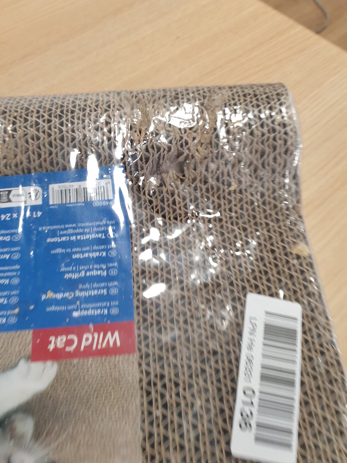 258183 - TRIXIE Dërrasë Kërcimi për Macet e Egra – Dërrasë kruarjeje për macet e bërë nga karton i valëzuar i fortë me fije maceje - 41 × 24 × 7 cm - për kujdesin dhe aktivitetin e kthetrave - 48000