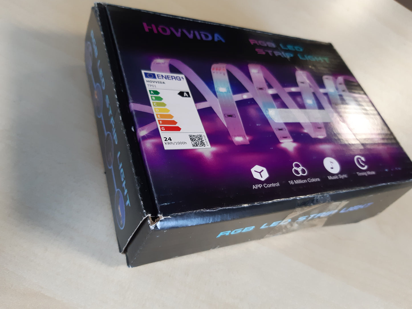 170010 - PHILIPS Hue Lightstrip Play Gradient, shirit LED për televizorë 65 inç, Ndriçim Ambilight i Sinkronizuar me Ekran, Pajtueshëm me Alexa, Google Assistant dhe Apple HomeKit