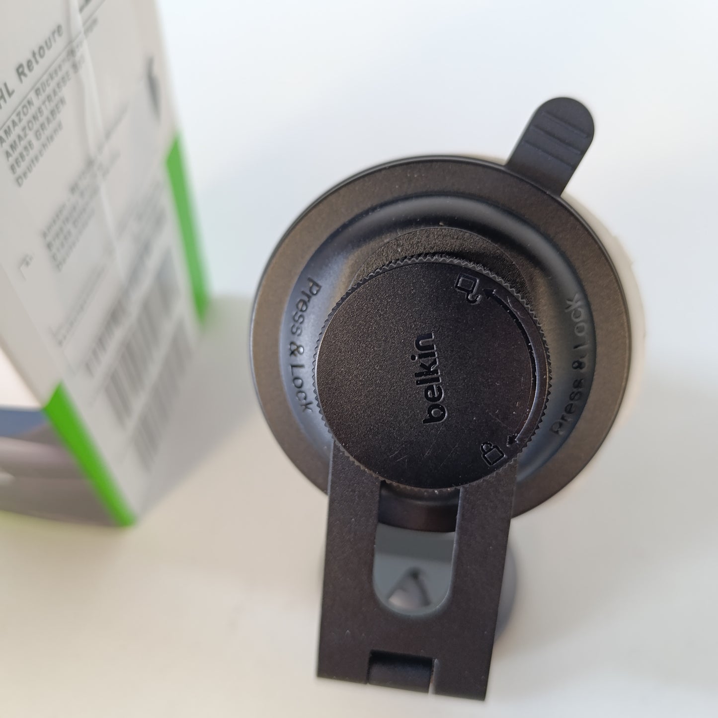 268035 - BELKIN Karikues për Makinë BoostCharge Qi2, Mbajtëse Magnetike për Telefonin e Makinës, Stacion Karikimi Induktiv, Montim për Ventilim Ajri, Kabllo USB-C
