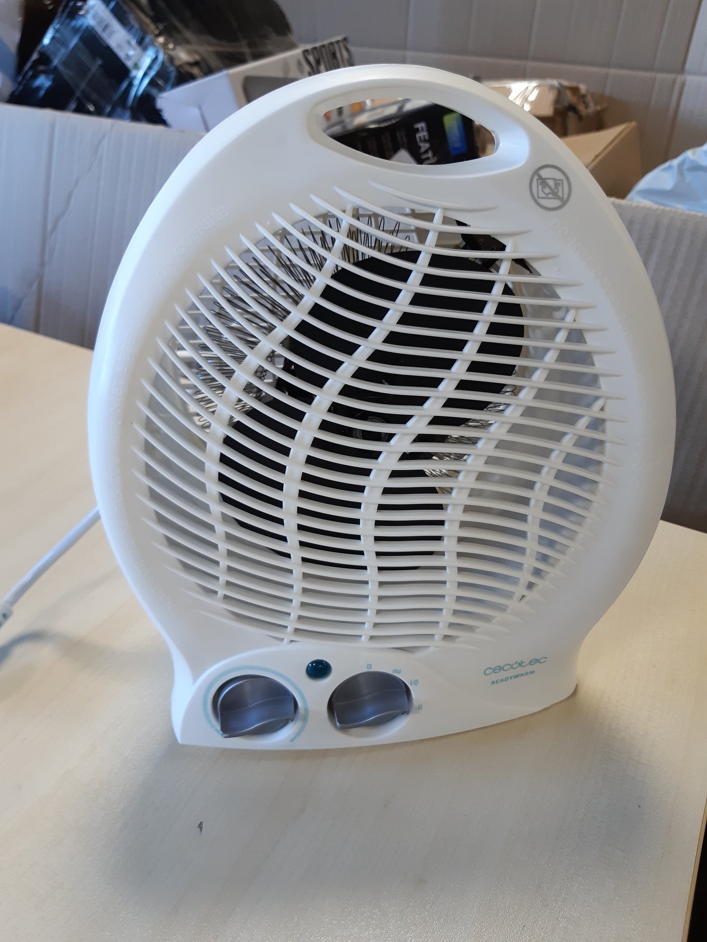 261592 - CECOTEC Ngrohës me ventilator 2000W, termostat i rregullueshëm, 3 mënyra funksionimi, për dhoma deri në 15 m².
