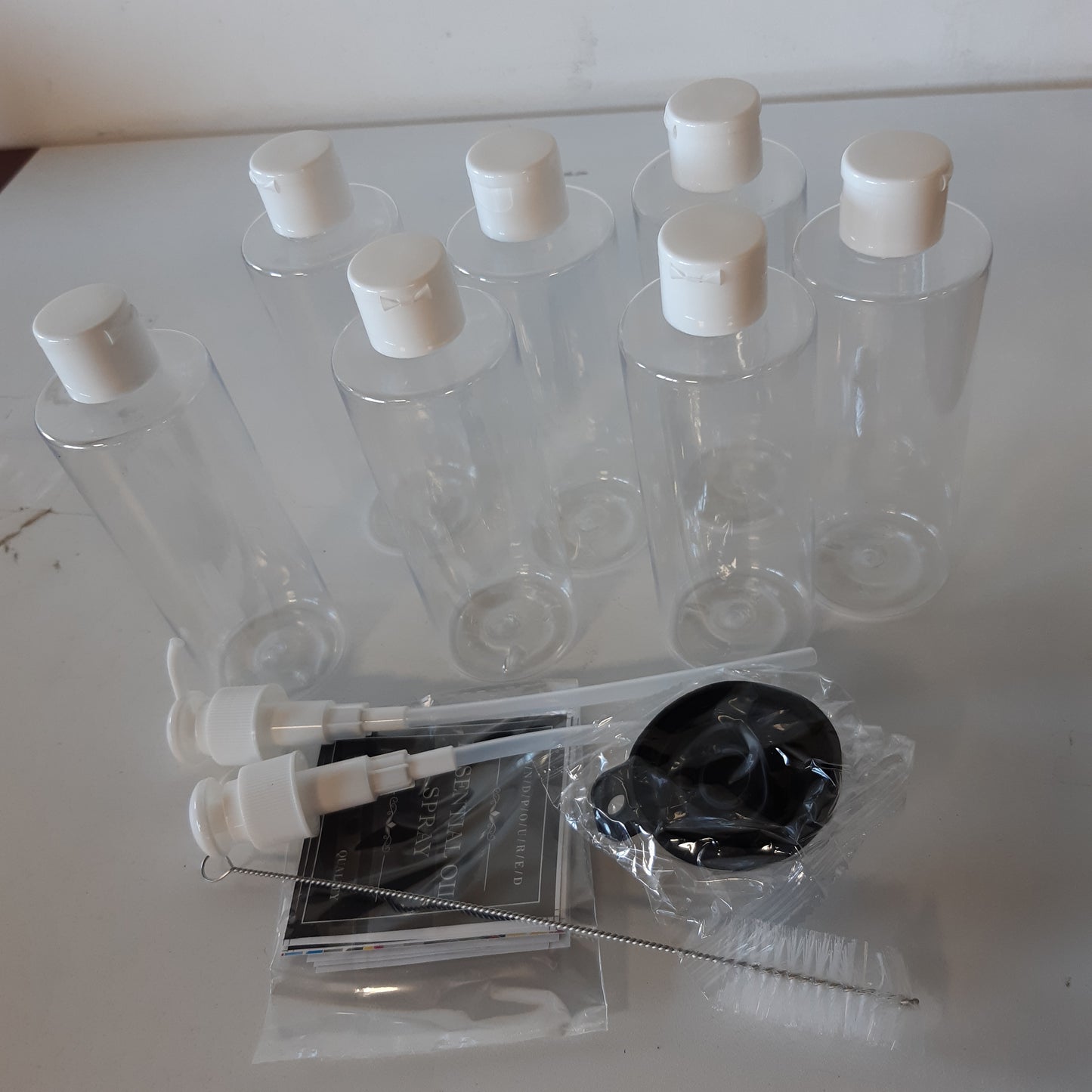 220510 - MAXUMILLE Set shishesh udhëtimi bosh 7 copë 250ml me kapak rrotullues, pompë shtytëse, gyp, shishe plastike transparente, enë udhëtimi të rimbushshme për shampo, xhel dushi, locion