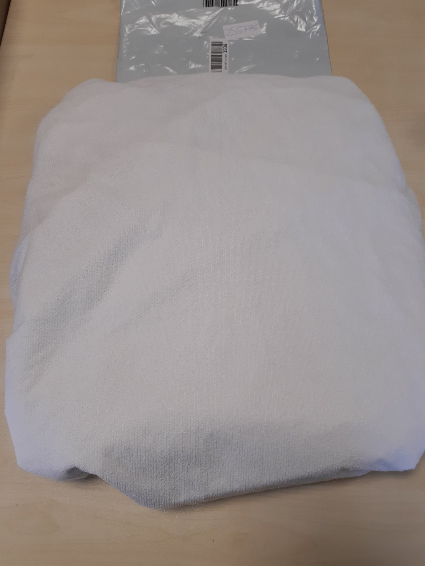 256776 - Twinzen Mbrojtëse Dysheku 180x200 e Papërshkueshme nga Uji, e Çertifikuar Oeko-TEX, Pambuk, e Ajrosur me 4 Elastikë Këndorë
