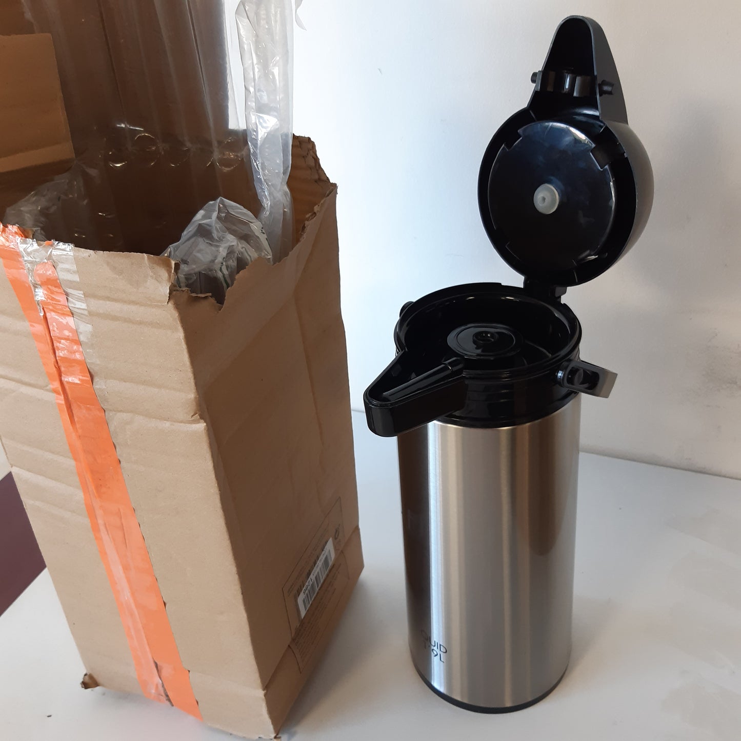 256474 - QUID XYLON Enë kafeje e izoluar prej çeliku inox, kapacitet 1.9L