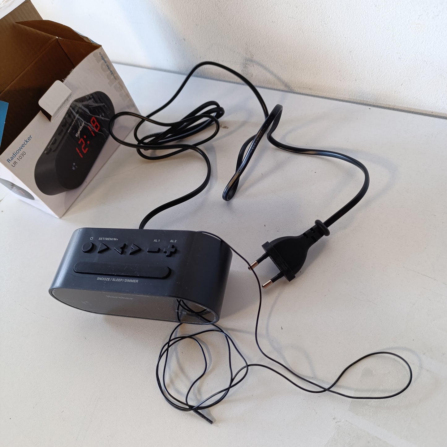 266716 - KARCHER Radio me orë UR 1030 - Radio PLL, Ekran i zbehtë, Alarm i dyfishtë - E zezë