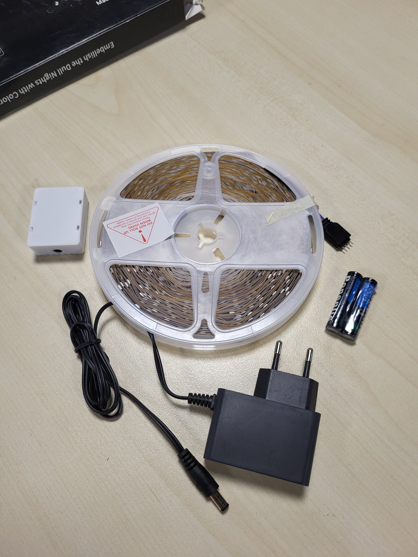 257905 - Shirit LED 30m, Bluetooth RGB, Me Kontroll Aplikacioni dhe Telekomandë, Sinkronizim Muzike