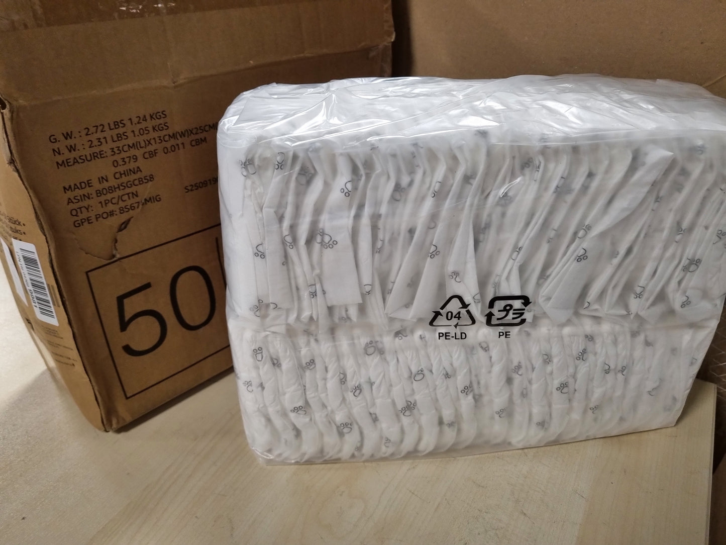 227277 - PELENA Amazon Basics për qen meshkuj, Pelena të disponueshme, Madhësia S, të bardha, 50 copë