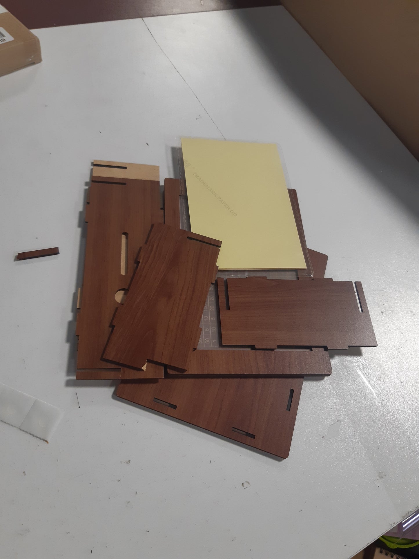 216278 - ALYVISUN Kuti parash prej druri me numërues 5000€, e ripërdorshme, Objektiv kursimi 500-10000€