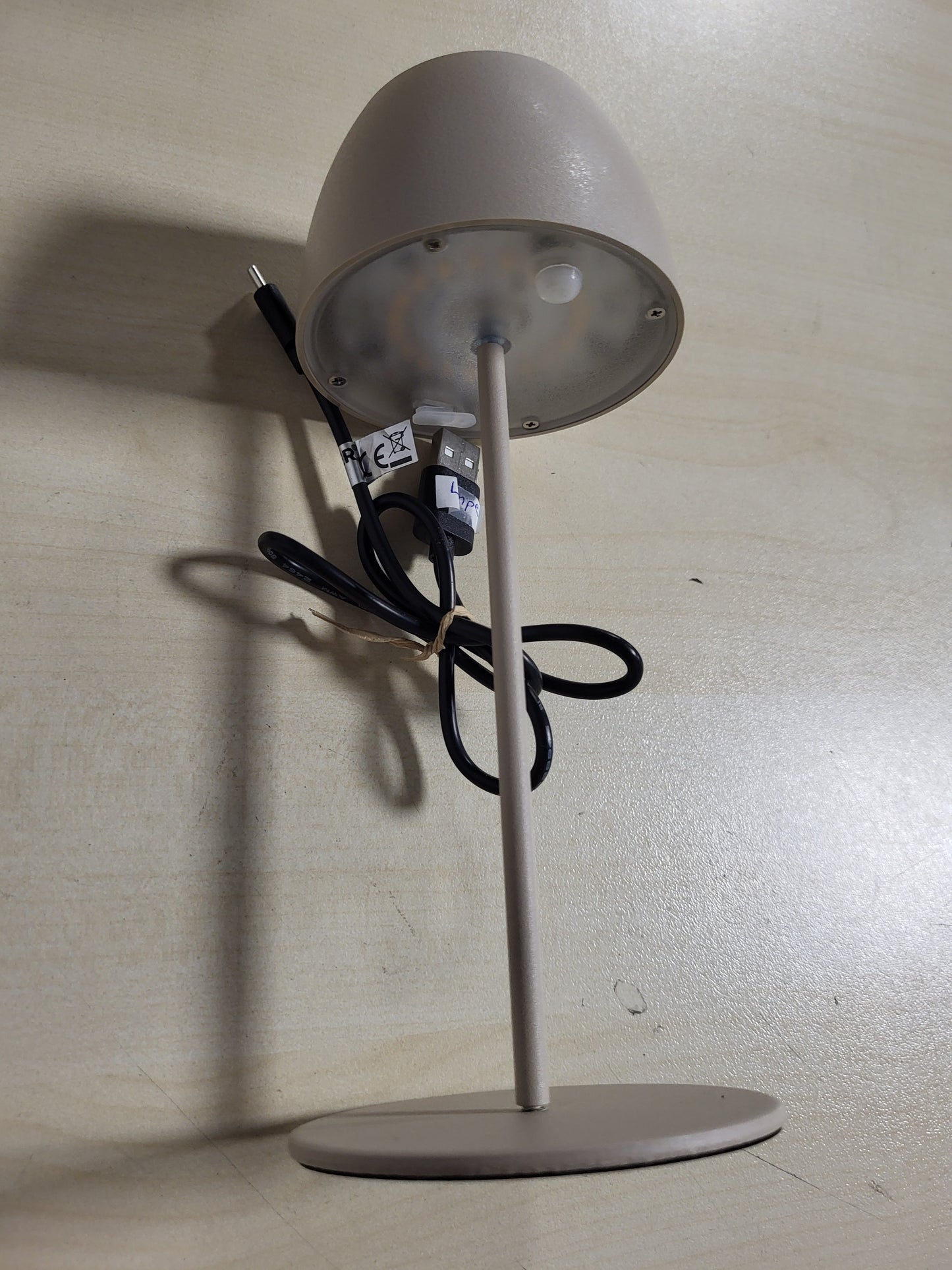 196106 - BRILONER - Llambë Mini LED Pa Tel 8x20cm IP44 e Rikarikueshme, me Kontroll me Prekje, Errësim pa Shkallë, Bateri dhe Burim Dritësh Zëvendësueshëm, USB-C, Bezhë