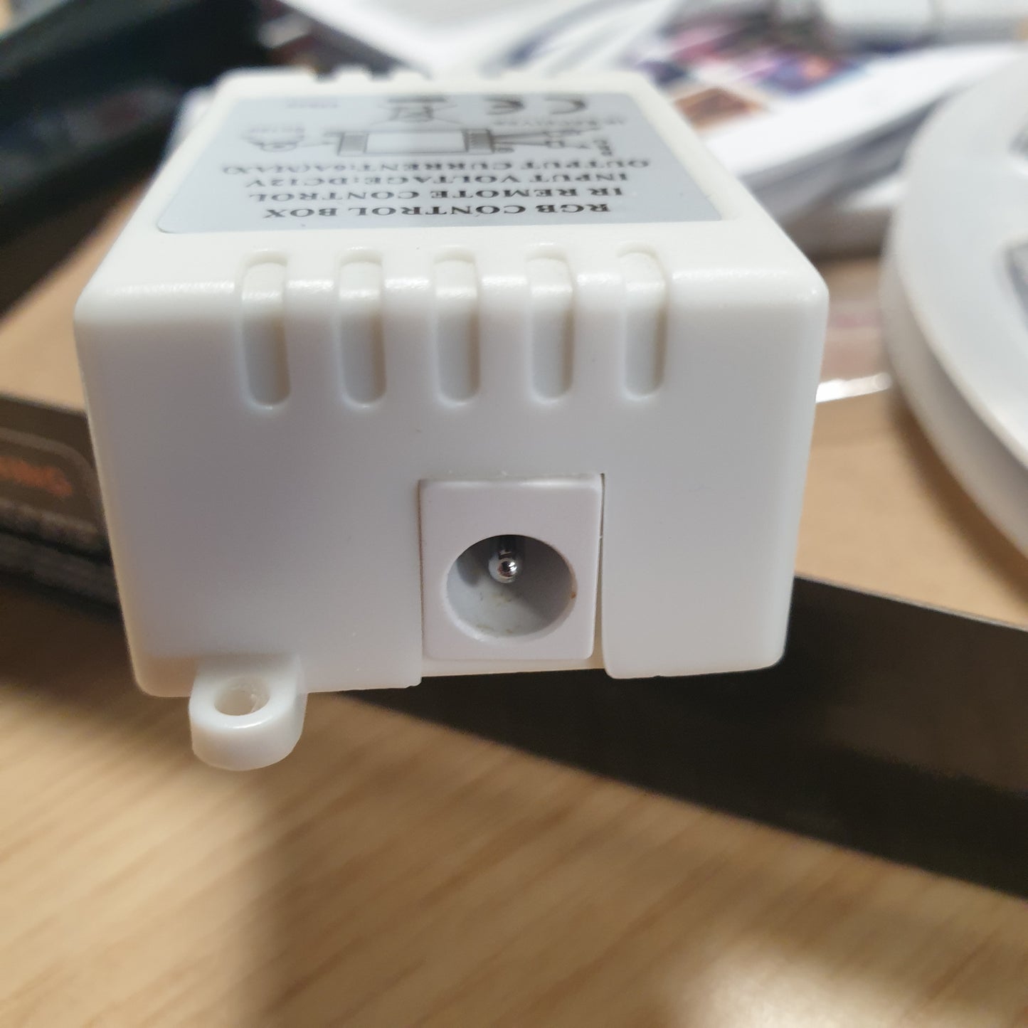 253311 - HOVVIDA Shirit LED 10M, 1x10M, 30 LED/metër, 24V RGB, 300 LED, APLIKACION dhe telekomandë, Sinkronizim Muzikor, Modalitet Kohëmatësi