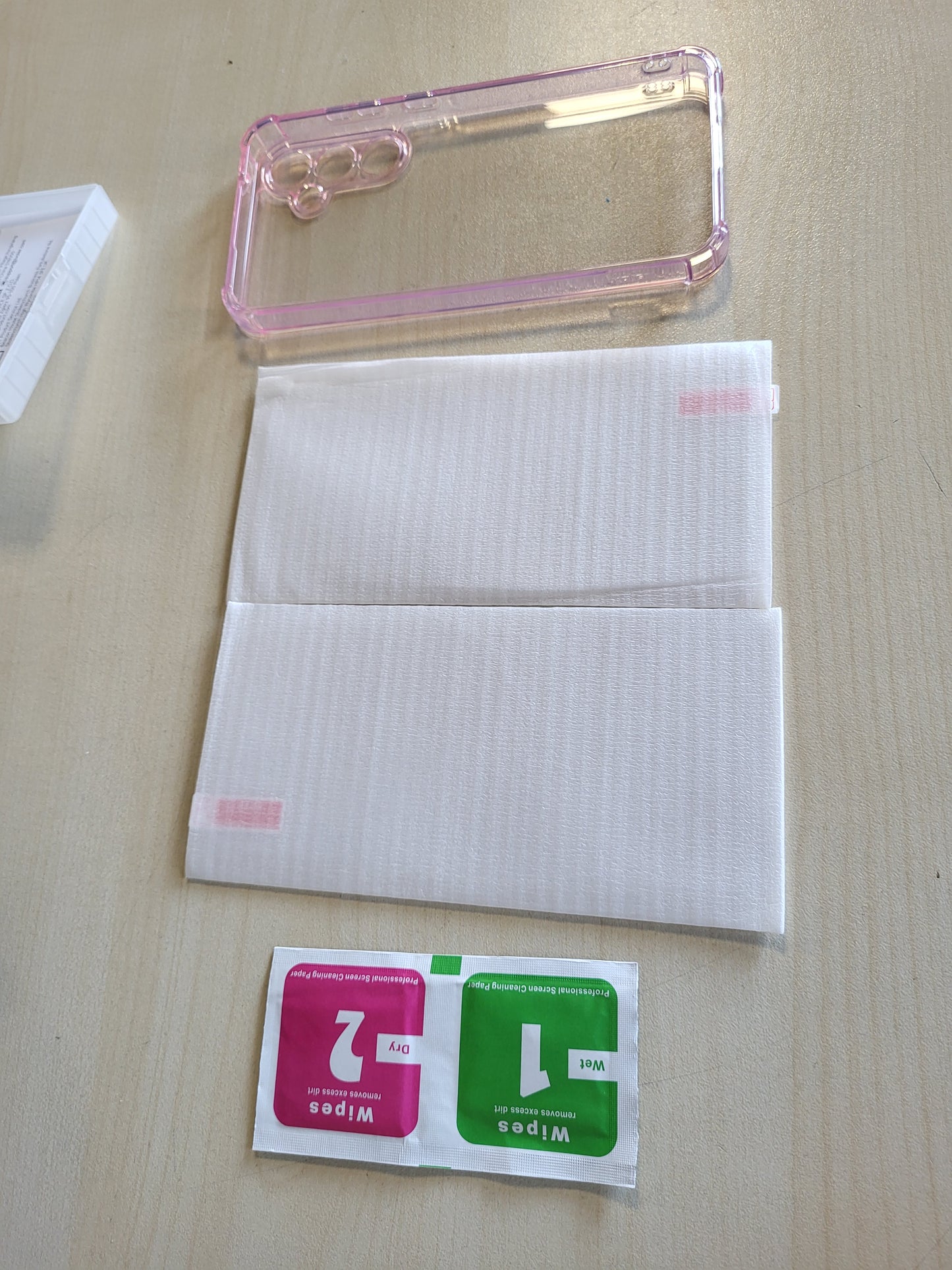 267311 - IVOLER Mbështjellëse transparente jo e verdhë për Samsung Galaxy A55 5G, mbrojtëse këndesh rezistente ndaj goditjeve, 1 mbulesë telefoni me 2 mbrojtëse ekrani prej xhami të temperuar, mbulesë e hollë transparente (vjollcë)
