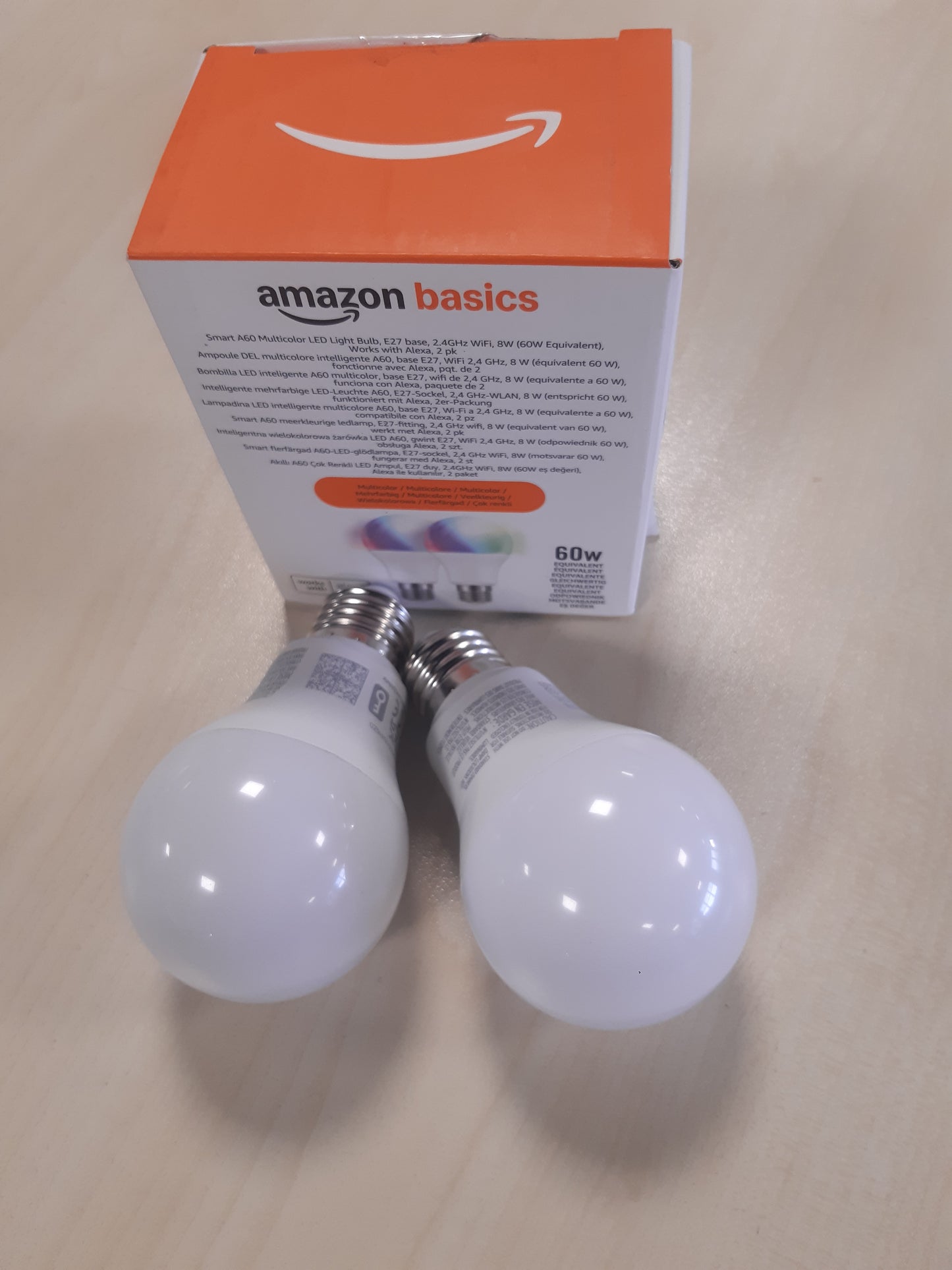 179427 - AMAZON BASICS Llambë LED Inteligjente që Ndryshon Ngjyrë, E27, 8W (Ekuivalente me 60W), Funksionon Vetëm me Alexa, Pako Me 2, Shumëngjyrëshe