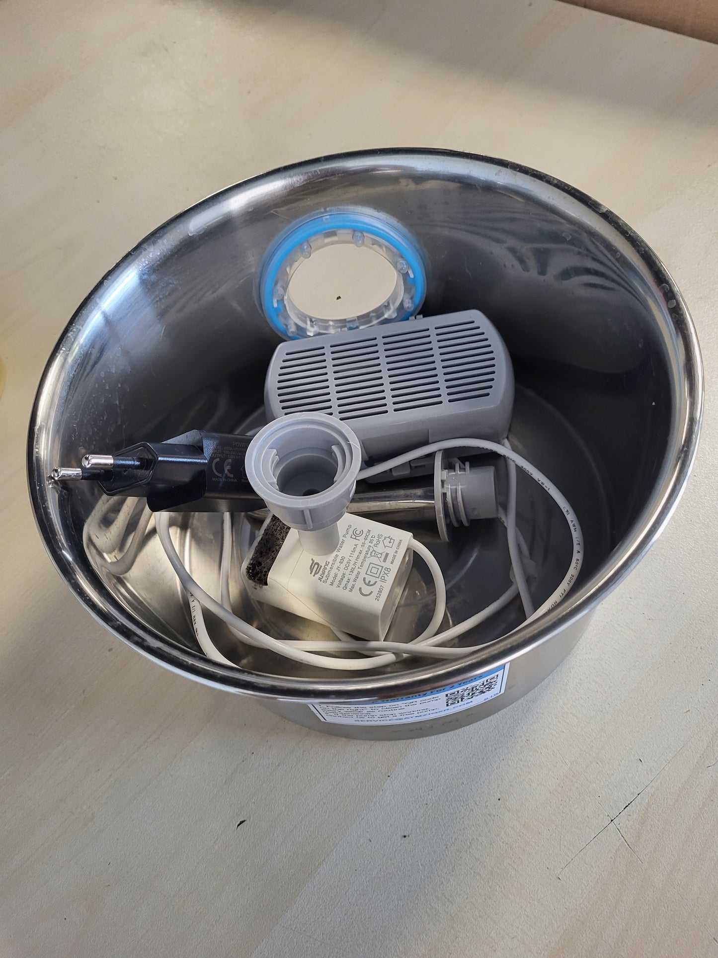 223050 - SHATËRVAN Shatërvan për Mace prej Çeliku Inoks, Automatik Uji për Mace, 2.6L, me Dritare Niveli Uji, Dispenser Uji Elektrik Ultra i Qetë, Filtrim me Shumë Shtresa