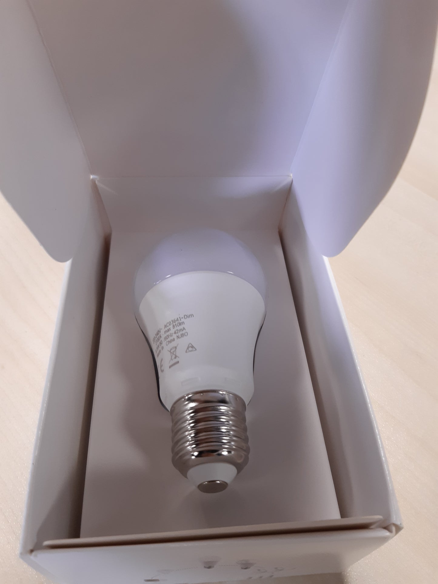 179812 - OSRAM - Llambë LED Smart+ ZigBee, Baza E27, Ngjyra e Bardhë e Ngrohtë, Me Mundësi Errësimi, E Përputhshme Direkt me Echo Plus dhe Echo Show (Gjenerata e 2-të)