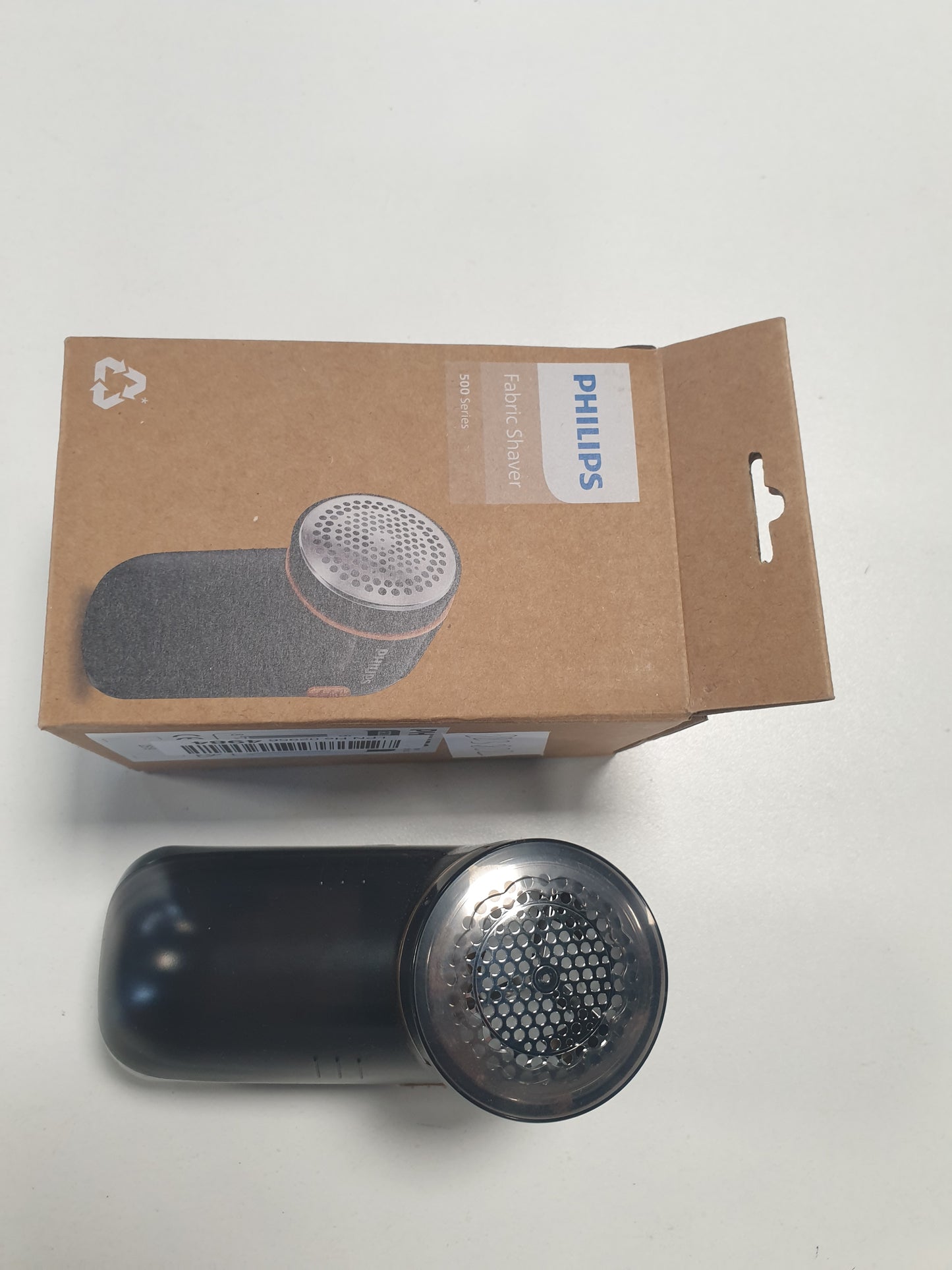 223822 - PHILIPS Heqës pushi GC026/80 - 8800 RPM, Teh i madh, 3 madhësi rrjete, i sigurt për të gjitha pëlhurat, Enë që pastrohet lehtë, Funksionon me 2 bateri AA, Dizajn kompakt