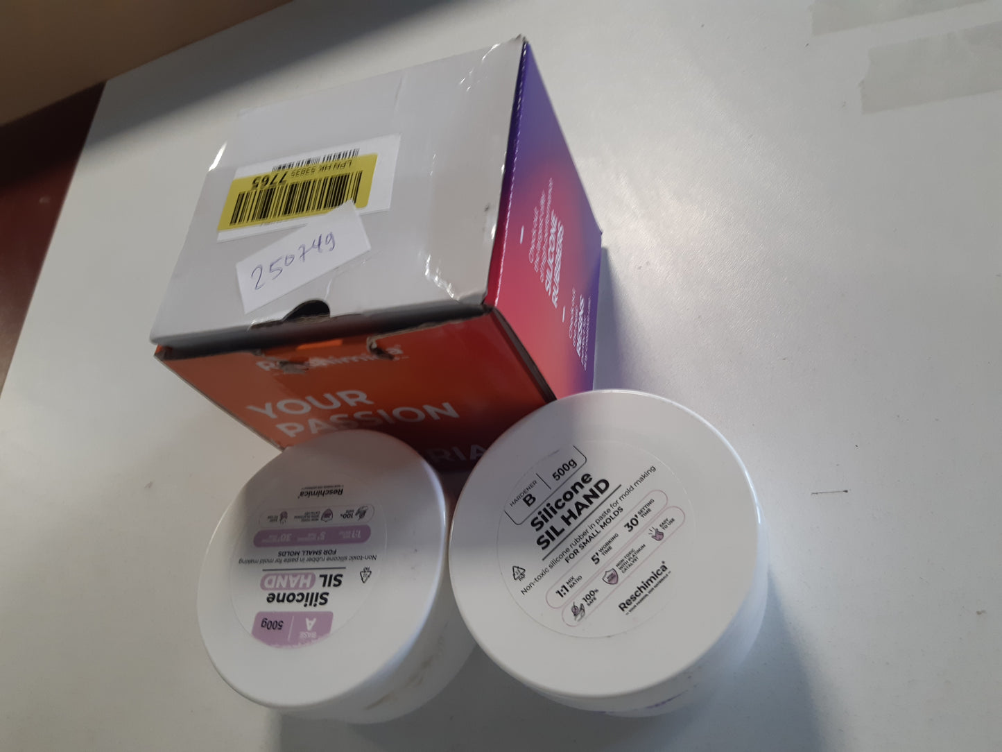 250749 - SIL HAND Argjilë modelimi 1:1 prej gome silikoni, përbërës për formësim, e veshur me shtresë jo ngjitëse, silikon, gomë (1 kg)