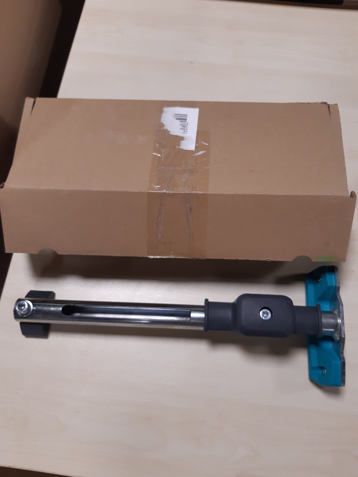 163450 - WOLFCRAFT Shirit Tërheqjen e Çekiçit 6945000 - Mjet 3-një-1 për Vendosjen e Dyshemeve Laminat dhe Parket - Çekiç, Bllok Prekjeje, dhe Shufër Tërheqëse