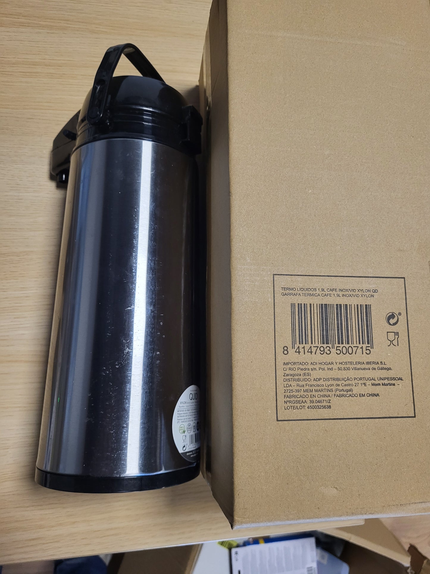 246682 - QUID XYLON Enë kafeje e izoluar prej çeliku inox 1.9L