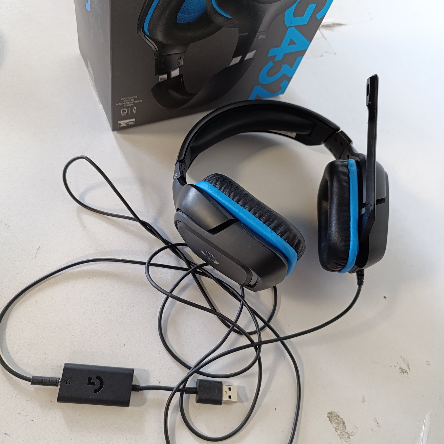 267864 - LOGITECH Kabllo për lojëra G G432 Cuffie, audio surround 7.1, DTS: x 2.0, drajver 50 mm, prizë USB 3.5 mm, mikrofon me flip-to-mute, lidhje, PC/Mac/Xbox One/PS4/Nintendo Switch, Nero/Blu