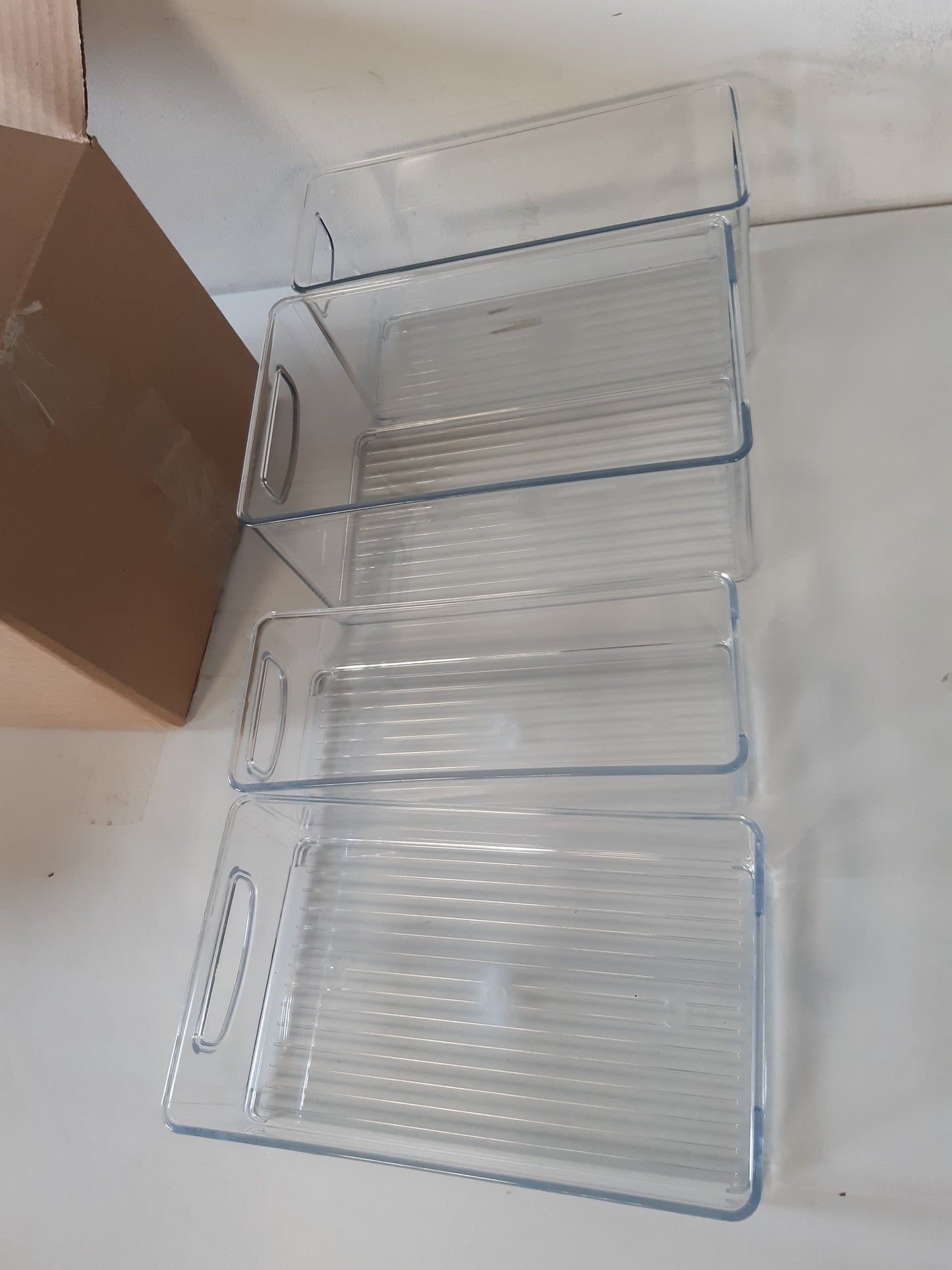 252079 - iDesign Set me 4 Kosha Ruajtjeje të Vendosshëm me Doreza të Integruara, Plastika e Ricikluar, Madhësi të Ndryshme, Transparente