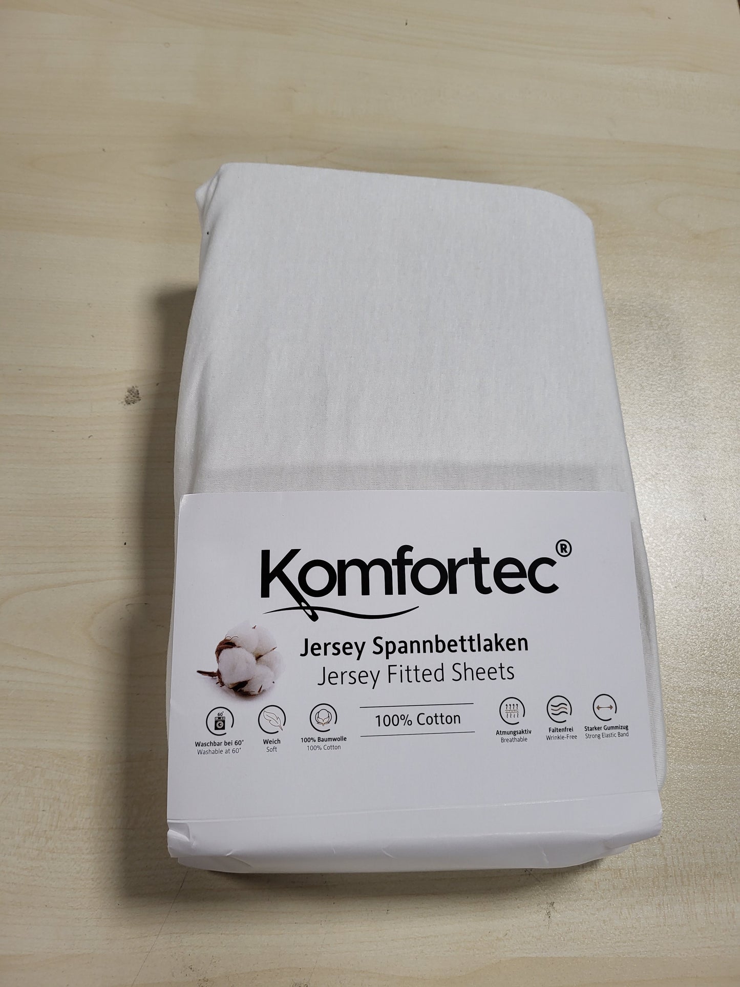 215326 - KOMFORTEC Çarçaf 100% pambuk 140x200 cm, 135g/m², i çertifikuar Oeko-Tex