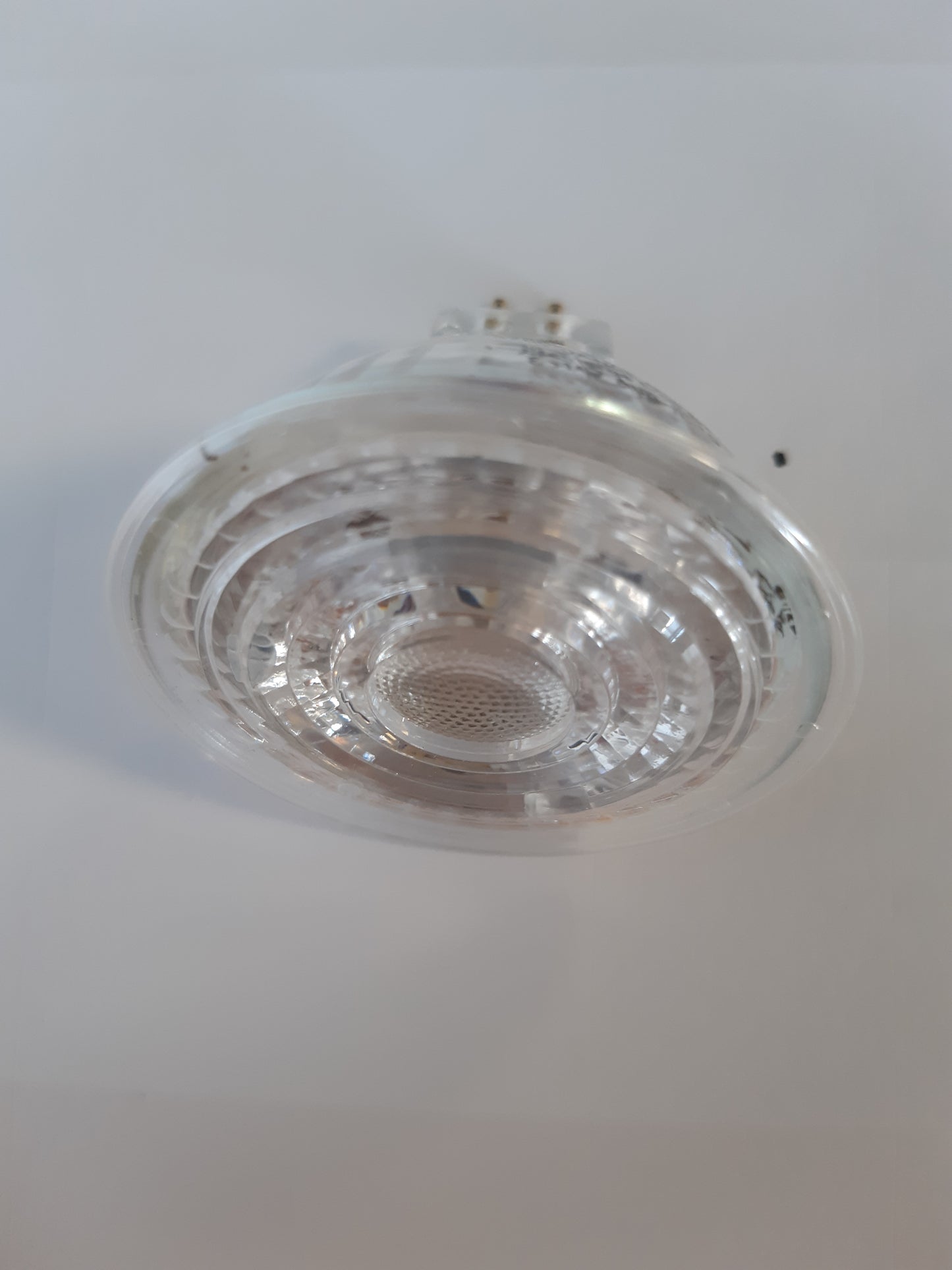 216756 - Osram Reflektor LED Spot Star MR16, 2700 K, 3.4 W, GU5.3, Kënd rrezeje 36°, 345 lm, Tension i ulët, 15,000 orë