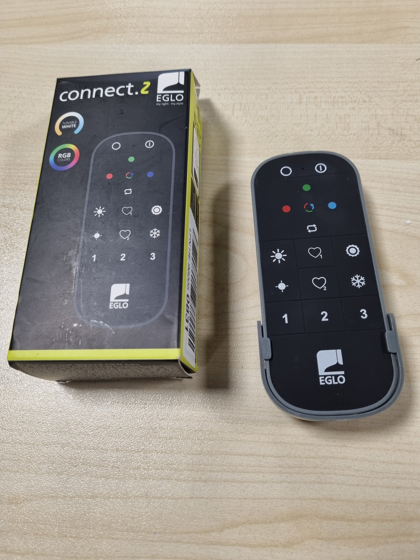 188115 - EGLO - Telekomandë për Shtëpi Inteligjente connect.z 2.0, Materiali Plastik i Zi dhe Gri, Teknologjia ZigBee, Funksionon me Bateri, për Aksesorë të Dritave connect.z