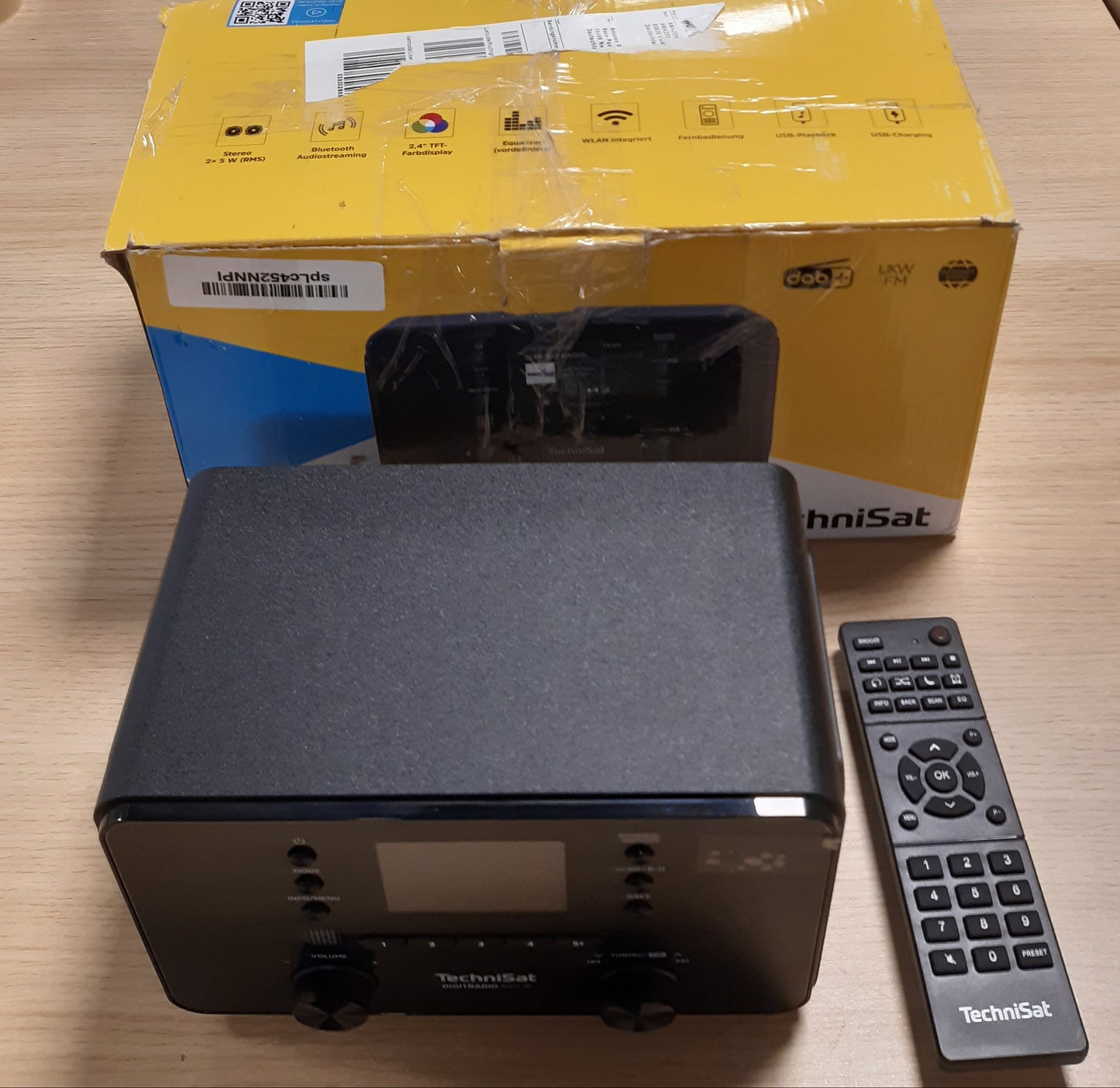 266093 - TECHNISAT DIGITRADIO 550 IR Radio interneti me tingull stereo RMS 10 vat, DAB+, FM, WLAN, Bluetooth, ekran me ngjyra, telekomandë, kontroll aplikacioni, funksion ore me zile
