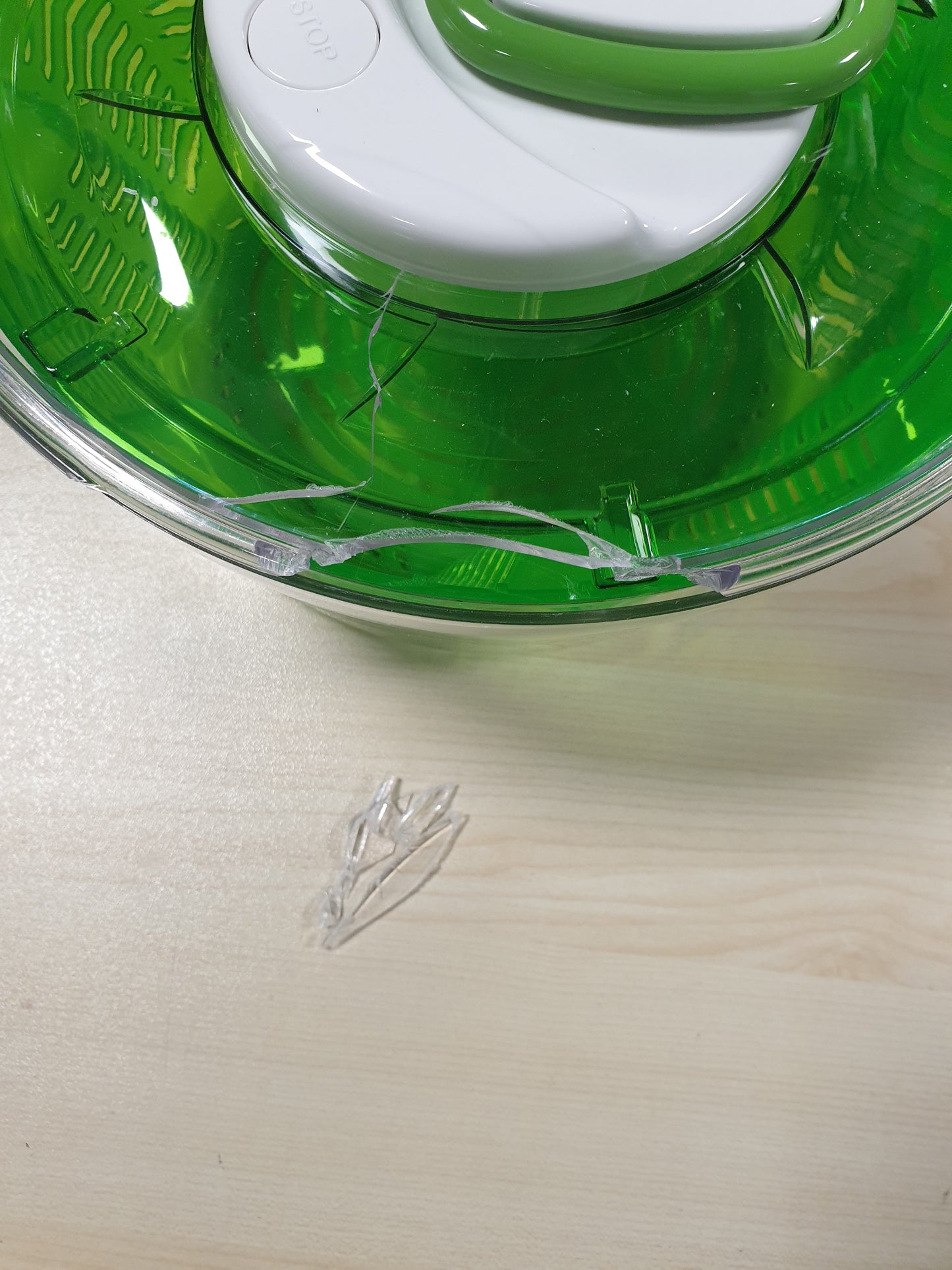 231354 - ZYLISS Tharëse sallatash Easy Spin 2, Kapacitet 6L, plastike, jeshile, përfshin tasin e sallatës, Teknologjia Aquavent