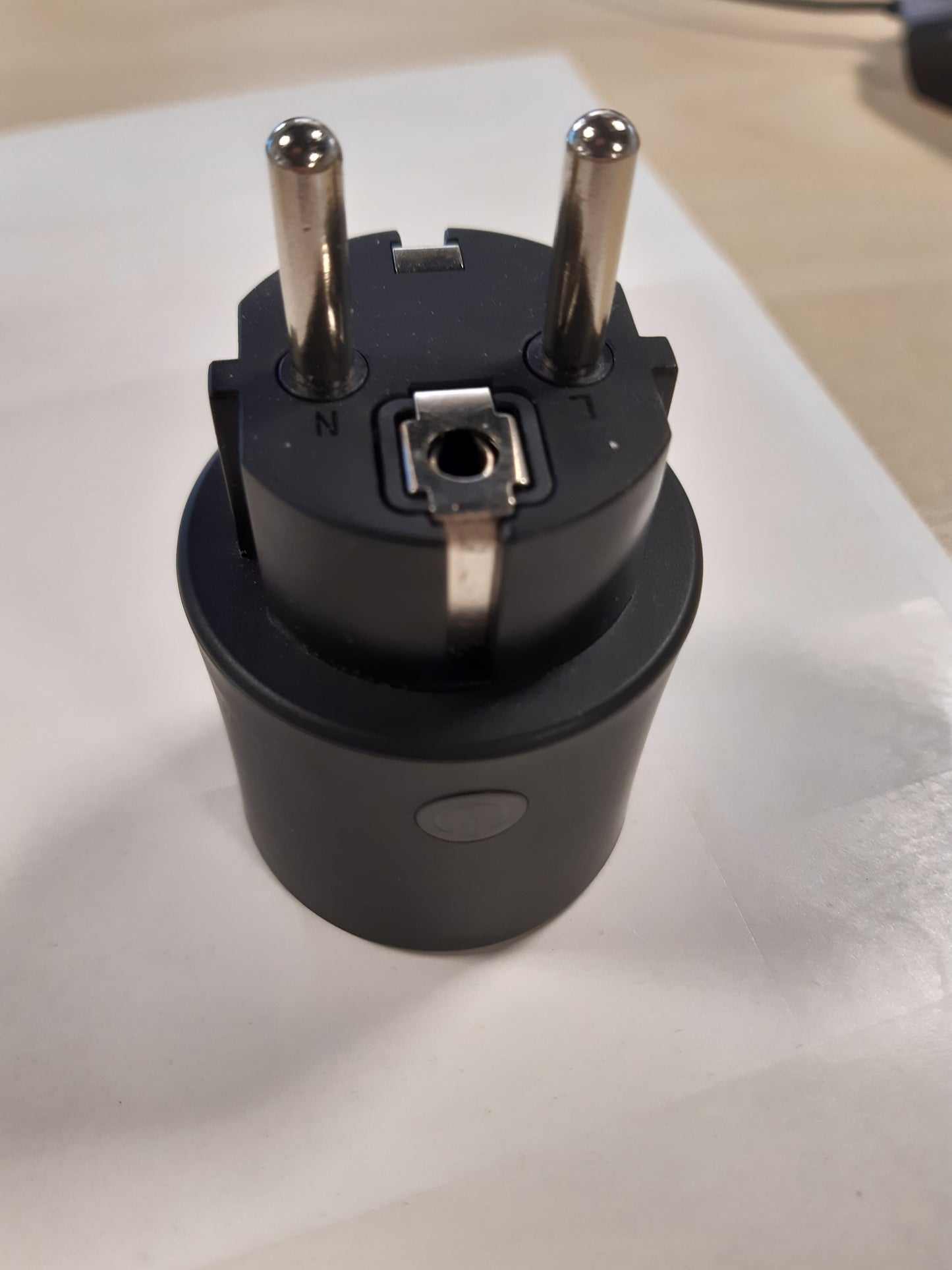 241686 - LEDVANCE SMART+ PRIZË për ambiente të brendshme, inteligjente me Matter mbi WiFi, e pajtueshme me Alexa, Google dhe Apple, e zezë, pako me 1 copë