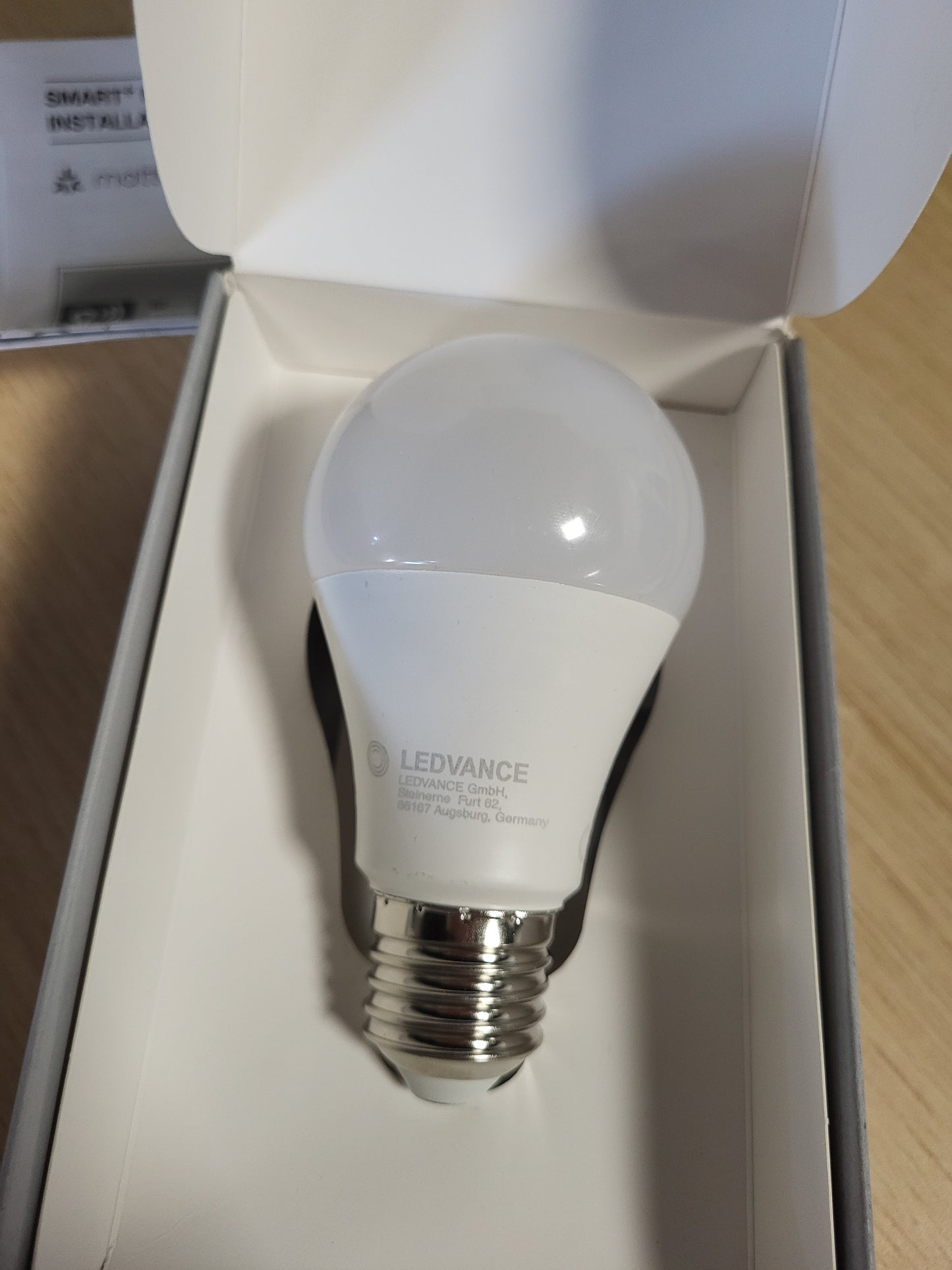 216694 - LEDVANCE Llampa LED SMART+ MATTER - 9W, 806lm, E27, e pajtueshme me Google, Alexa, Apple, jetëgjatësi deri në 20,000 orë