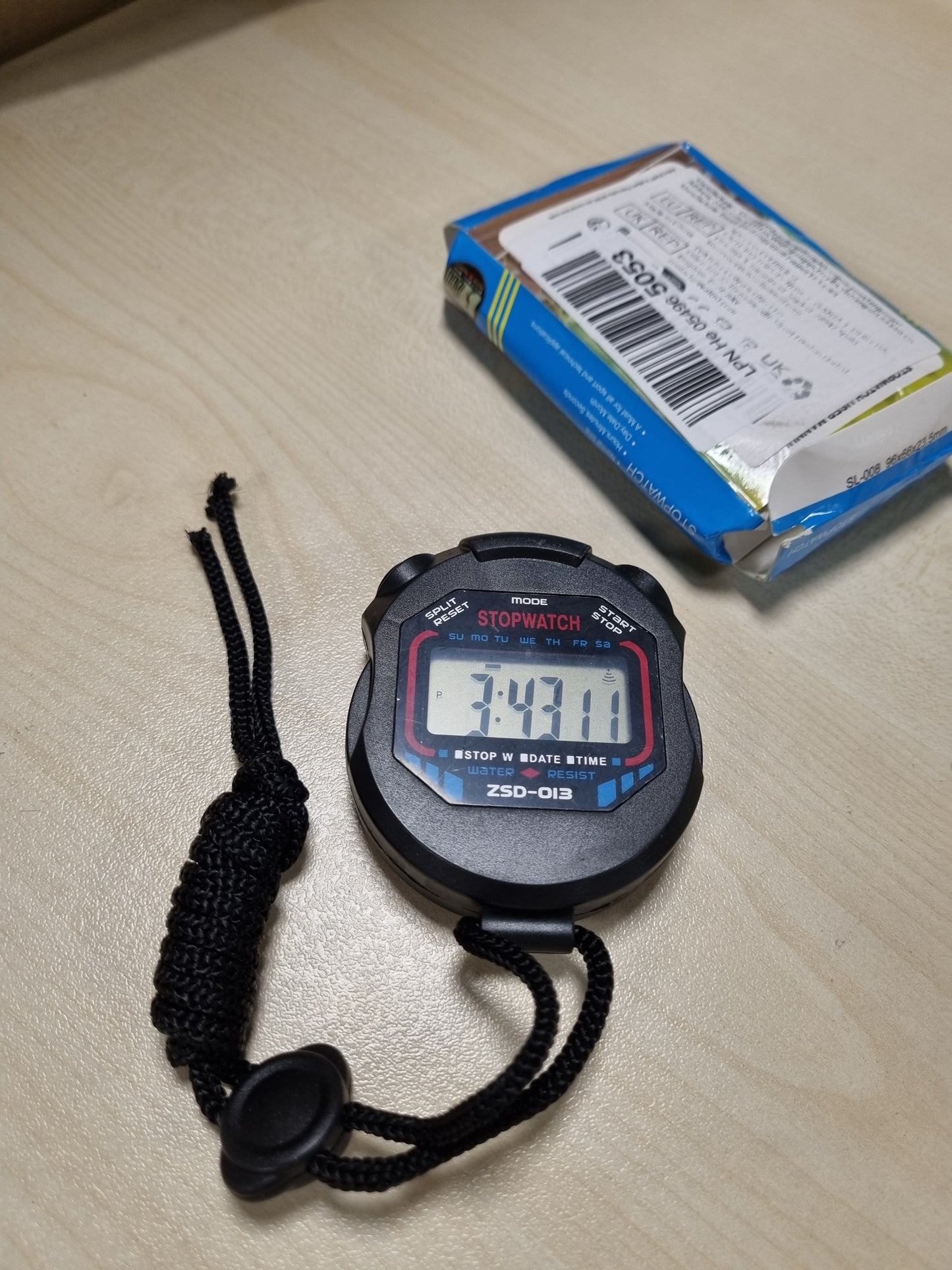 216899 - KRONOMETËR SPORTIV DIXHITAL NXPUXP PËR FUTBOLL BASKETBOLL VRAPIM NOT FITNES