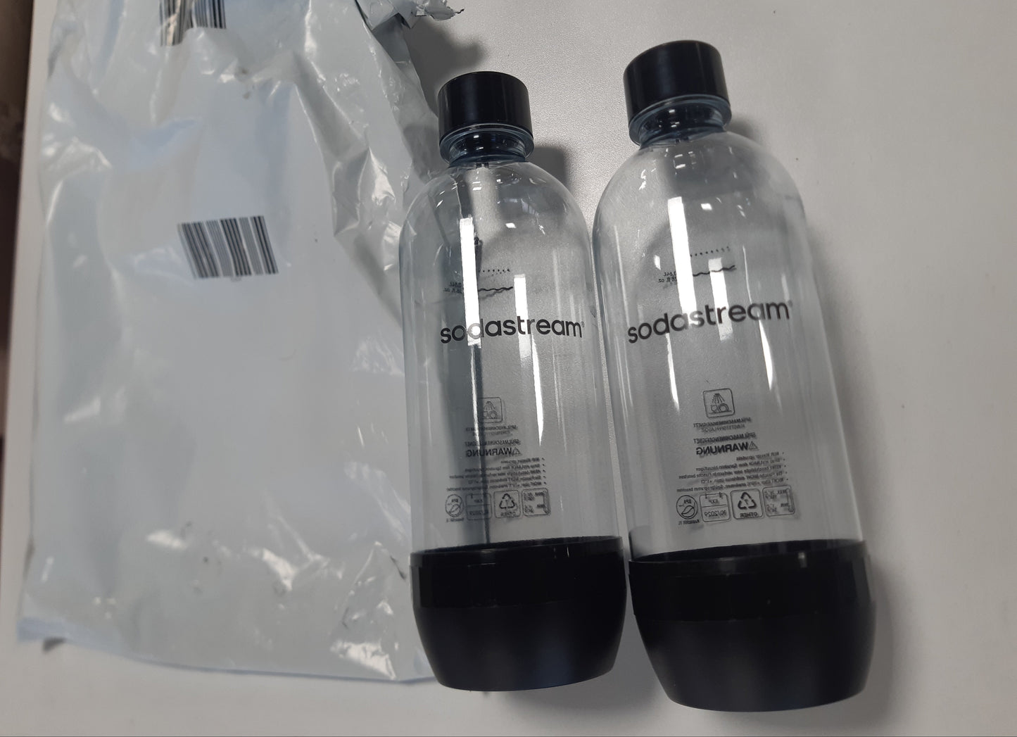 233437 - SODASTREAM Classic – 2 shishe uji të ripërdorshme, 1 L, të pajtueshme me Gaia, Spirit, Terra, E-Terra, Art, Enso, Power, Cool, Easy, One Touch, Genesis