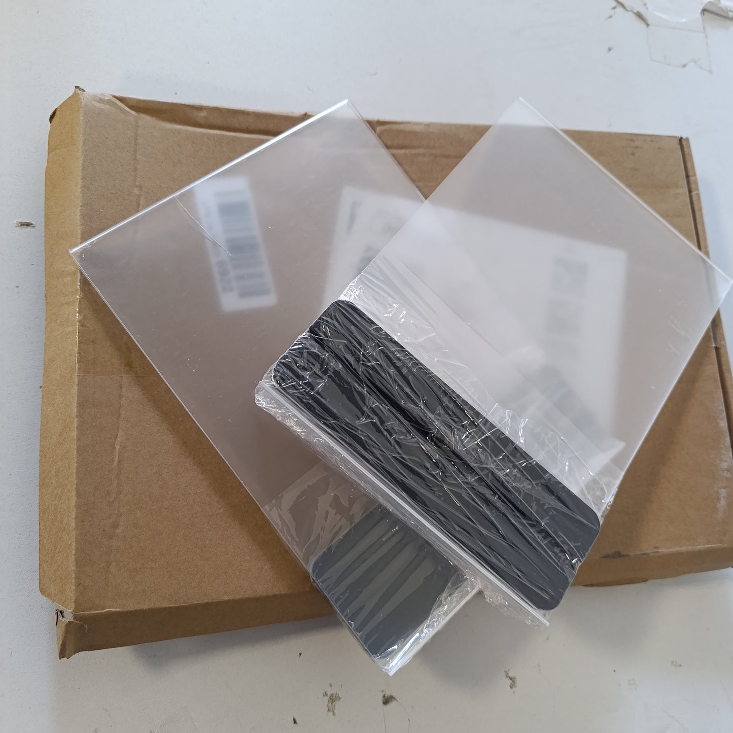 216831 - THBOXES Stendë ekspozimi për tavolinë me 2 pjesë A5, mbajtëse transparente për etiketat e çmimeve, stendë akrilike në formë T