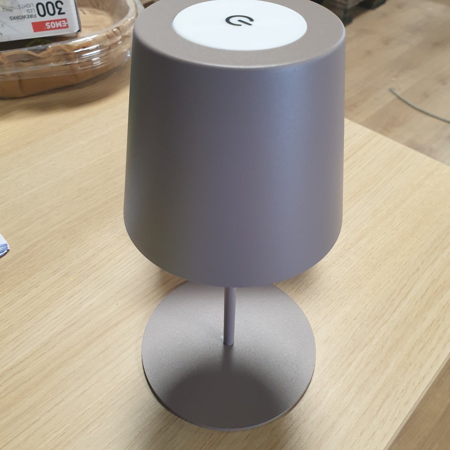 205405 - BRILONER - Llambë LED e Rikarikueshme pa Tel për Tavolinë me Prekje, Funskioni me Bateri, Rregullueshme Lartësi dhe Errësim, USB-C, Përdoret si Llambë Komodine dhe Leximi, 36x10.5 cm, Ngjyra Kafe