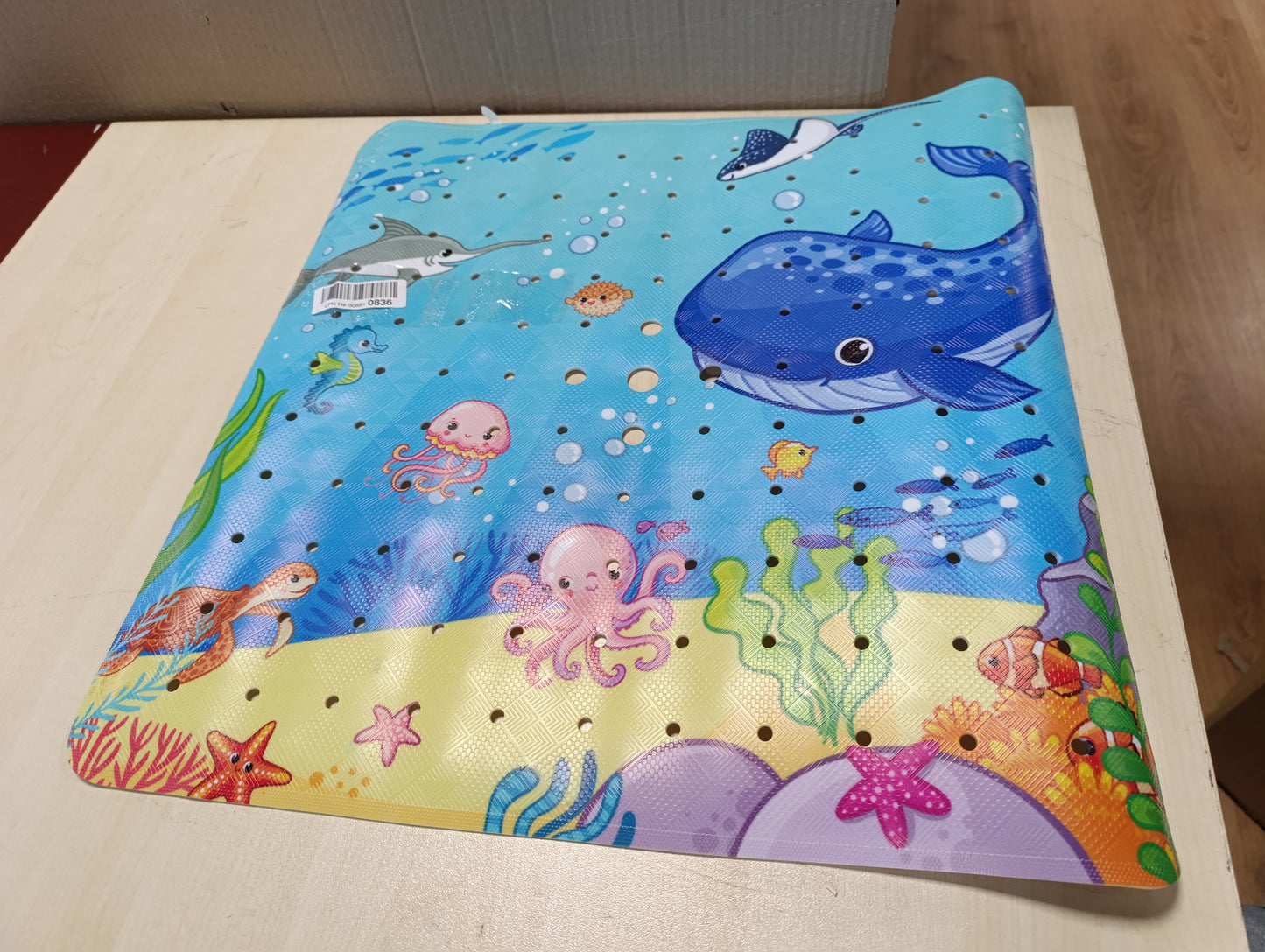 215970 - OTRAKI Dysheme banje kundër rrëshqitjes, 53x53cm, me vrima kullimi dhe gota thithëse, e larë në lavatriçe, blu