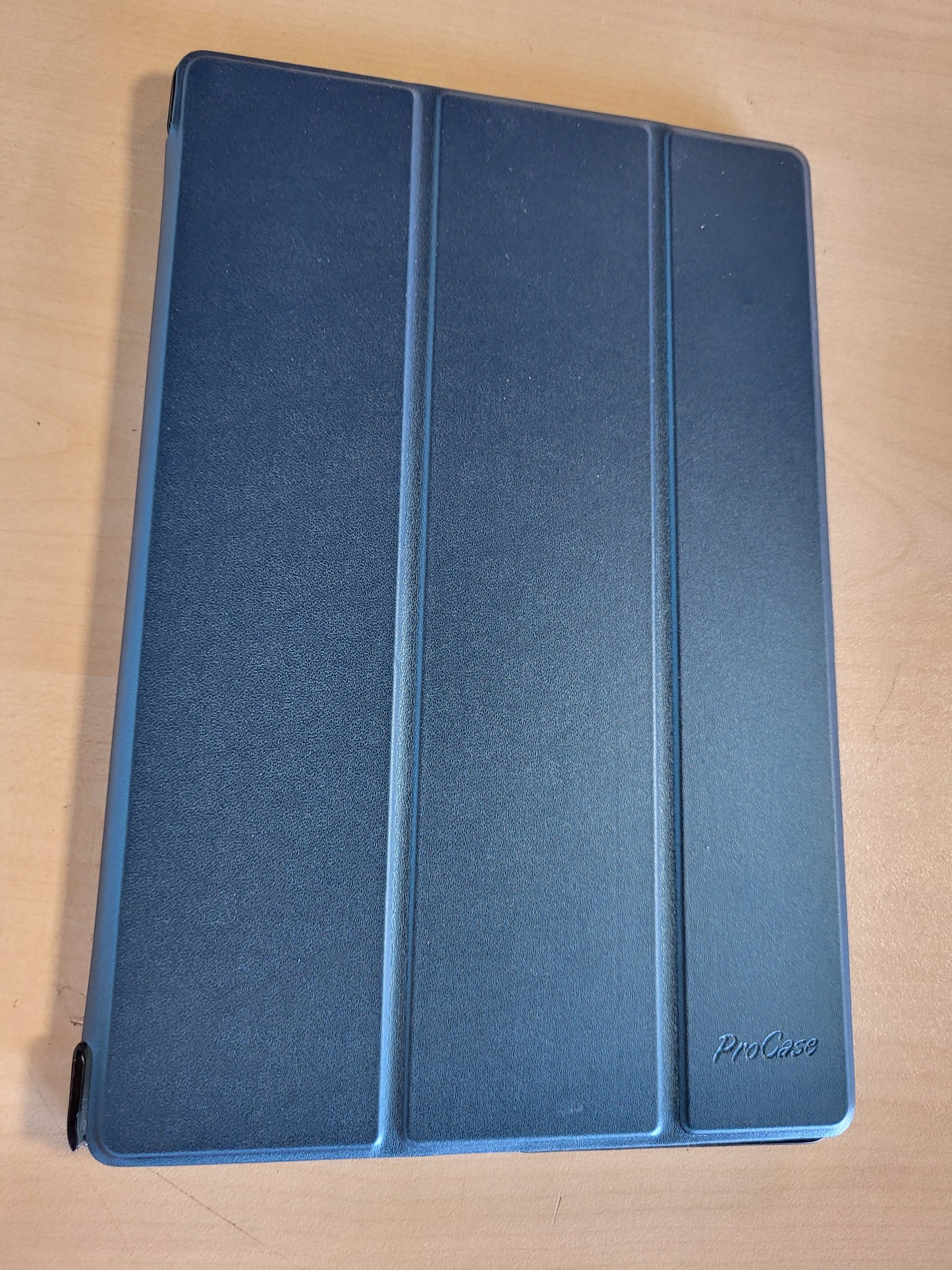 267078 - Mbrojtëse ProCase për Galaxy Tab A8 10.5” (SM-X200/X205) 2022, me palosje të trefishtë, ultra e hollë dhe e lehtë, mbulesë të pasme transparente - ngjyrë blu të errët