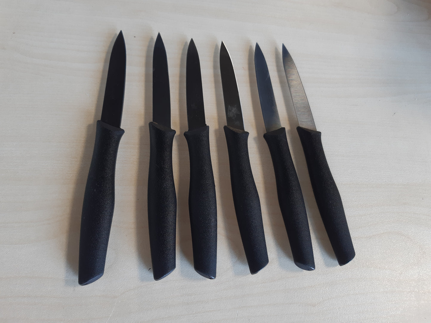 228493 - ARCOS Set 6 thikash qërimi 10 cm, çelik inox, dorezë ergonomike polipropileni, ngjyra: E zezë