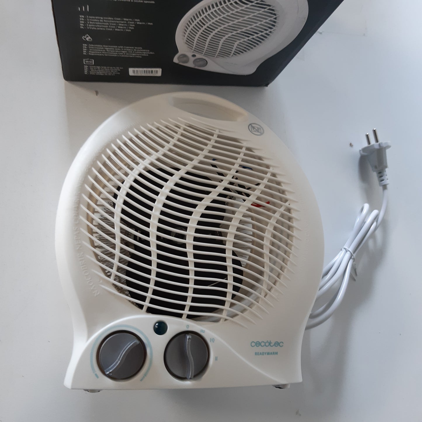 261594 - CECOTEC Ngrohës me ventilator 2000W, termostat i rregullueshëm, 3 mënyra funksionimi, për dhoma deri në 15 m².