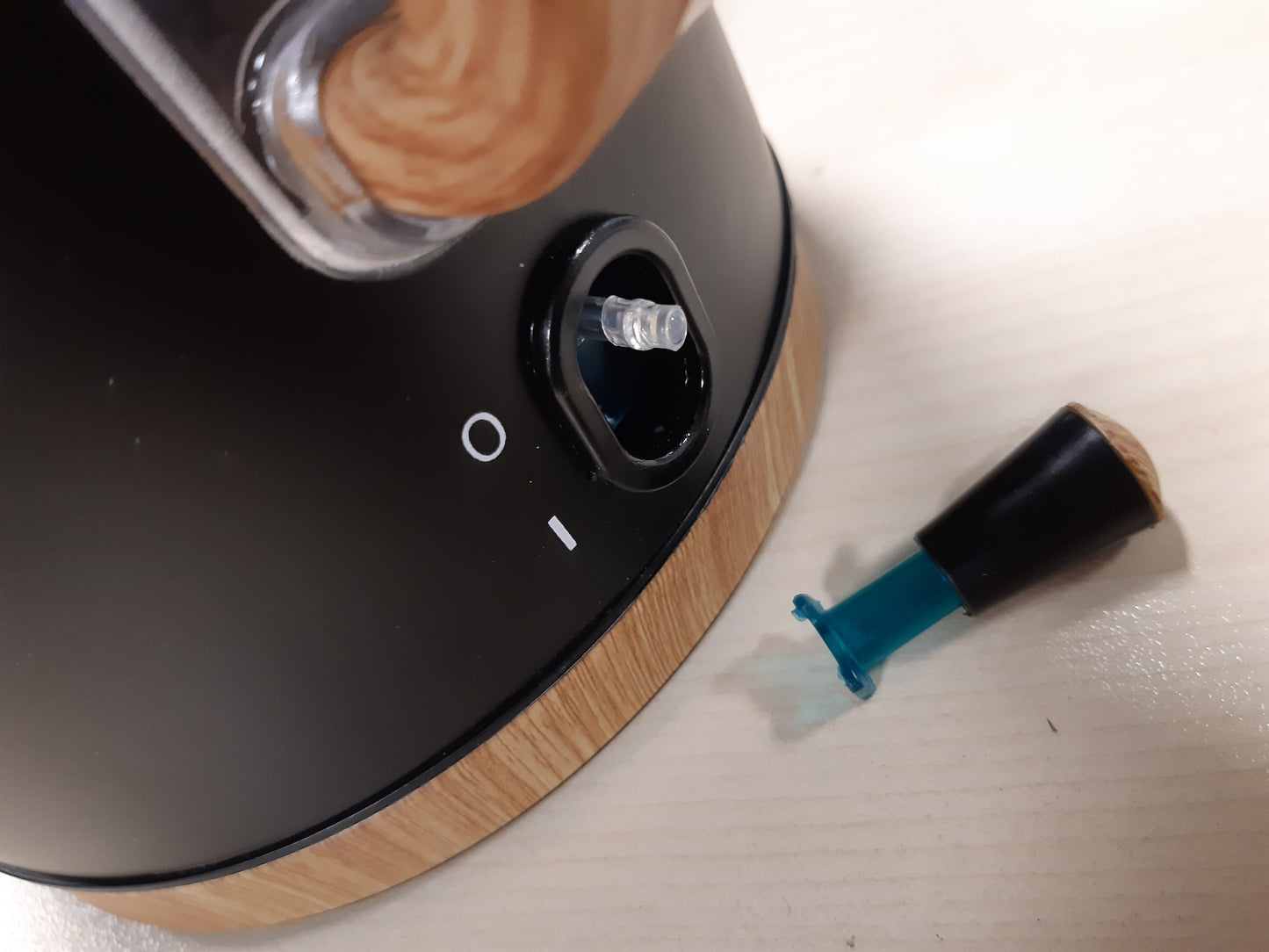 162437 - CECOTEC ThermoSense 200 Woody - Çajnik Elektrik, 1.7L, 2200W, Çelik Inox, Bazë Rrotulluese 360º, Filtër Anti-Gëlqeror i Lëvizshëm dhe i Larëshëm