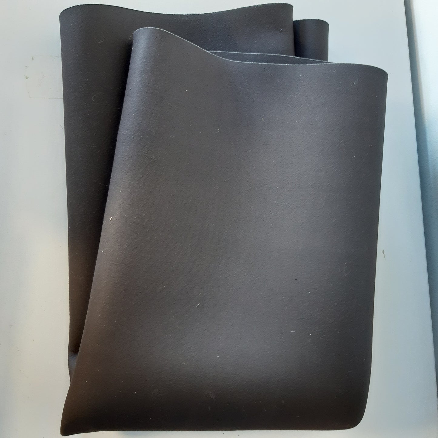 221775 - Dysheme ushqimi për qen, 100.1 x 80 cm, dyshek thithës për ushqim dhe ujë, jo-rrëshqitës, rezistent ndaj njollave, thahet shpejt