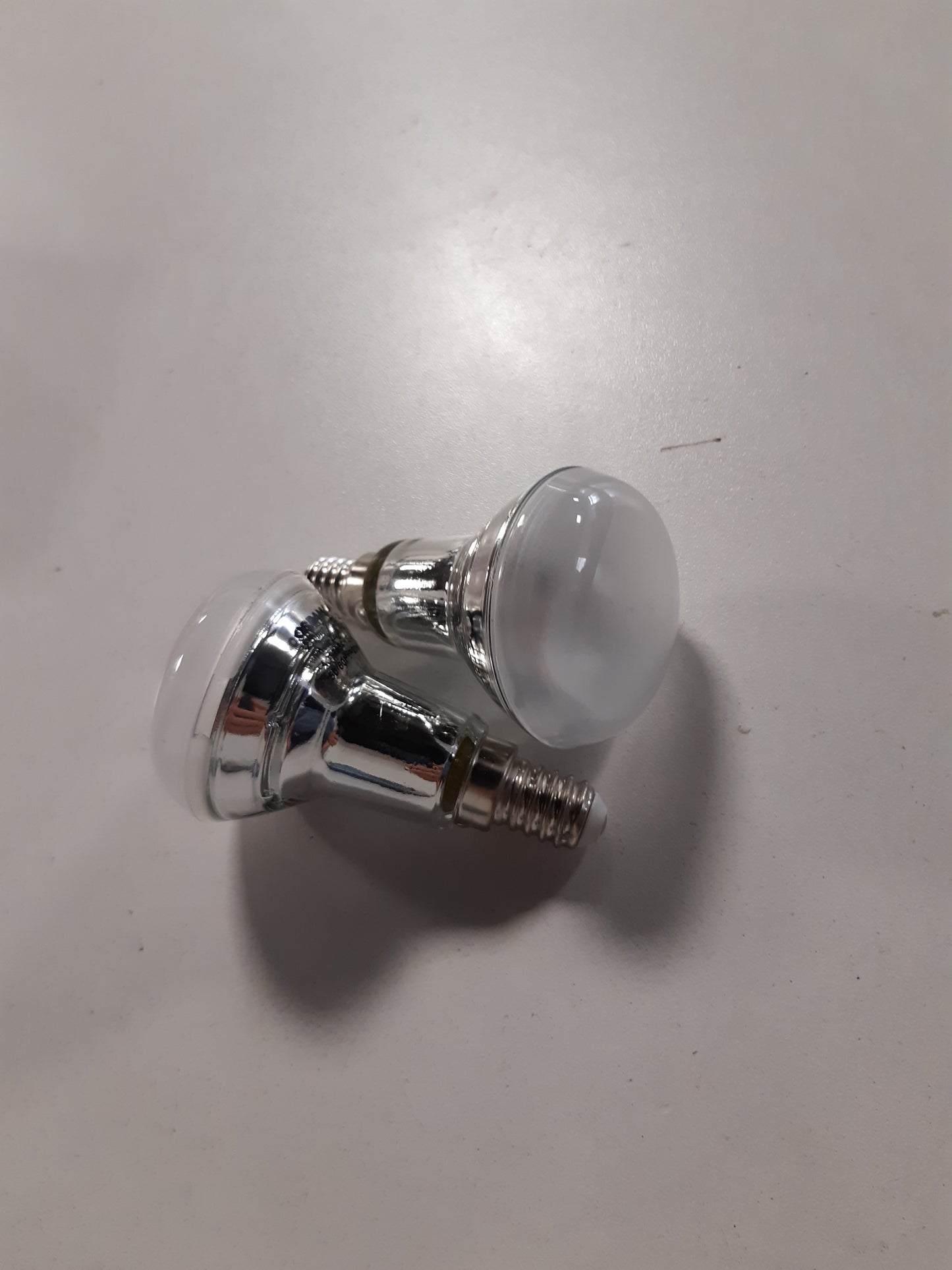 253989 - OSRAM - Llambë reflektuese LED Star R50 - E14 - 2.6 W - 2700 K - 210 lm - E bardhë e ngrohtë - (2 llamba)