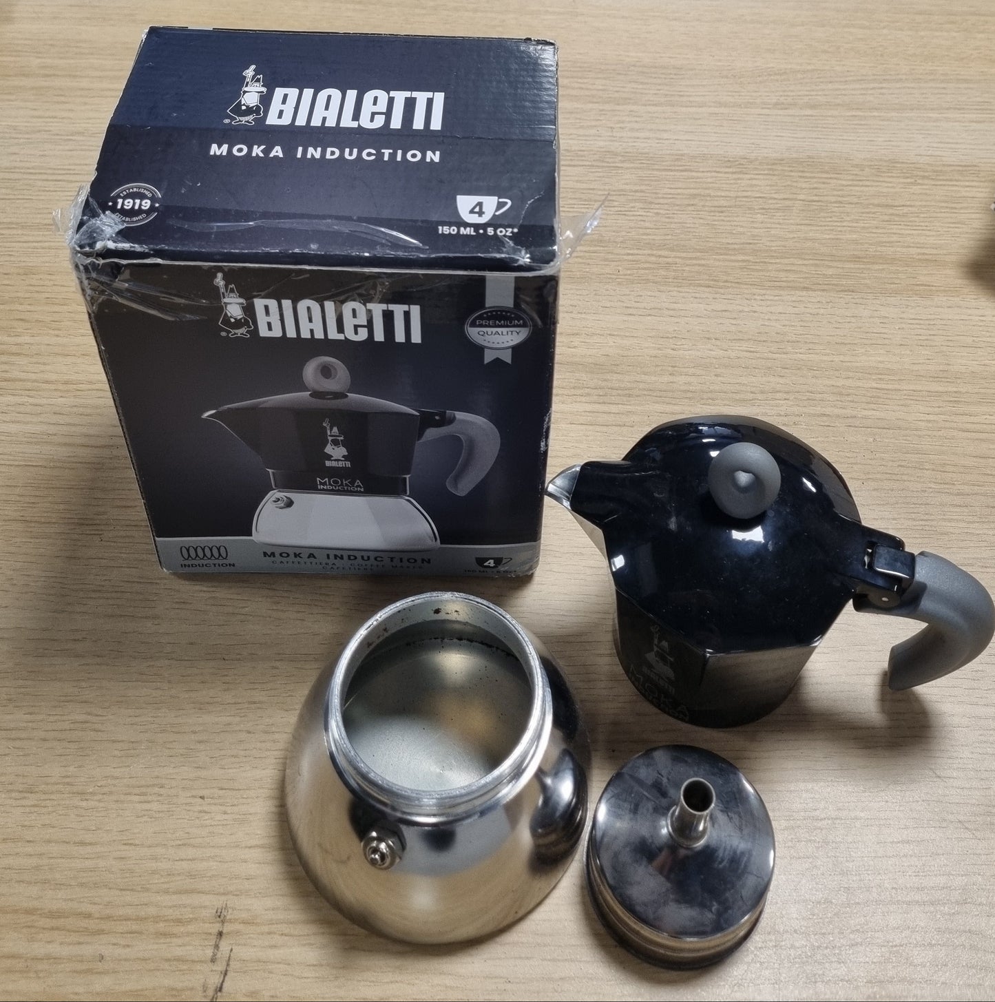 245536 - BIALETTI Makinë kafeje me induksion Moka, Tenxhere Moka, e përshtatshme për të gjitha sobat, 4 gota Espresso (150ml), e zezë