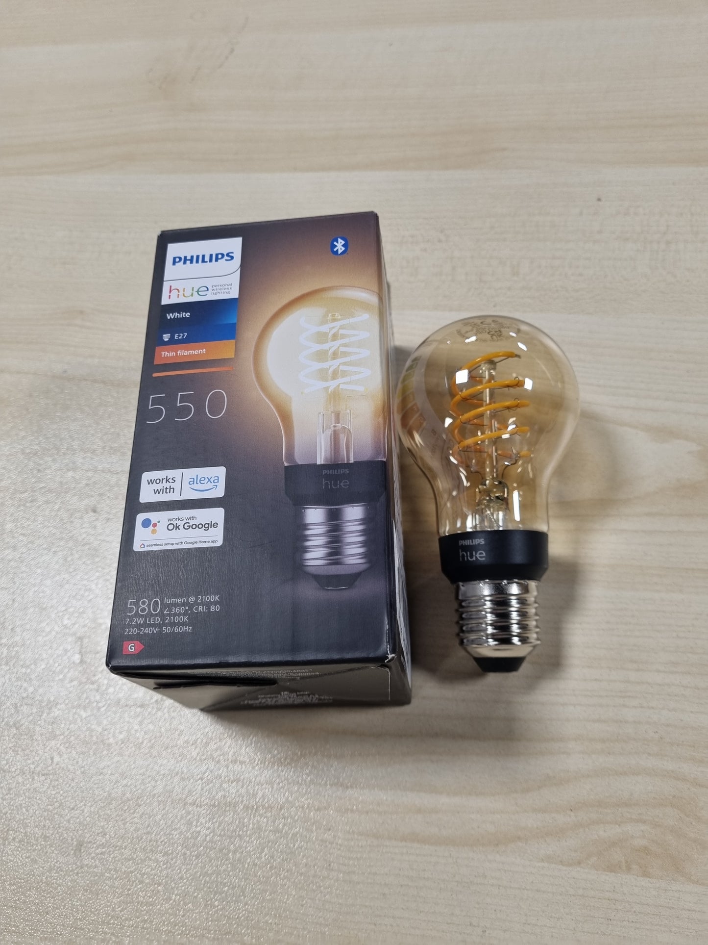 236594 - PHILIPS Hue Llambë Filamenti Klasike, E Pajtueshme me Bluetooth, Madhësi Standarde, Funksionon me Alexa, Google Assistant dhe Apple HomeKit